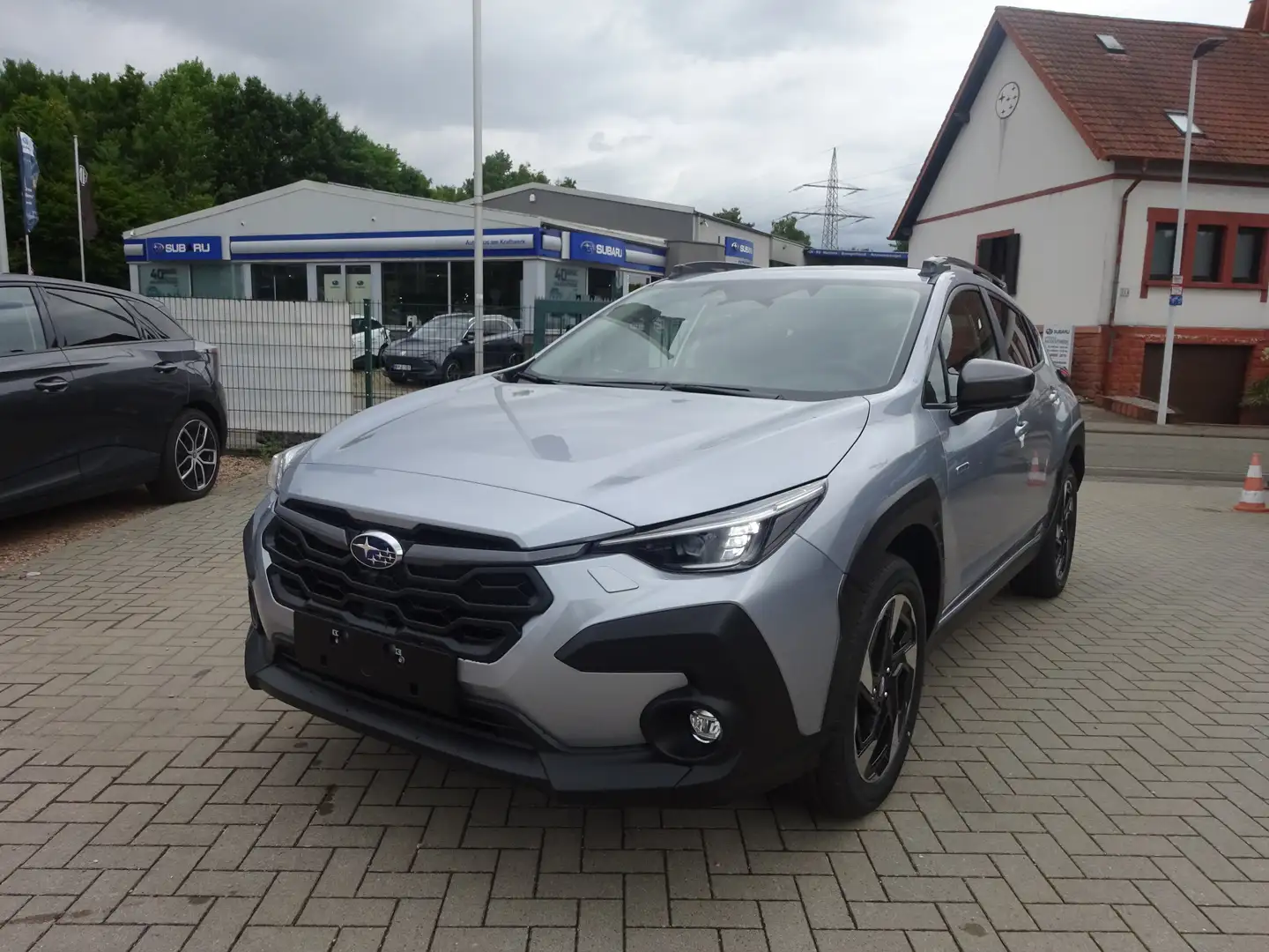 Subaru Crosstrek 2.0ie Platinum 2025 Modell Срібний - 1