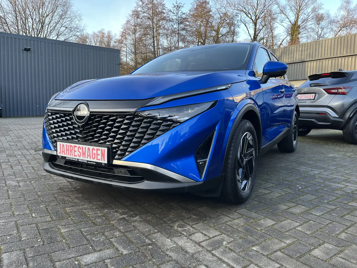 Nissan Qashqai 1.3 DIG-T MHEV N-Connecta, NAVI, LED Blau - 1