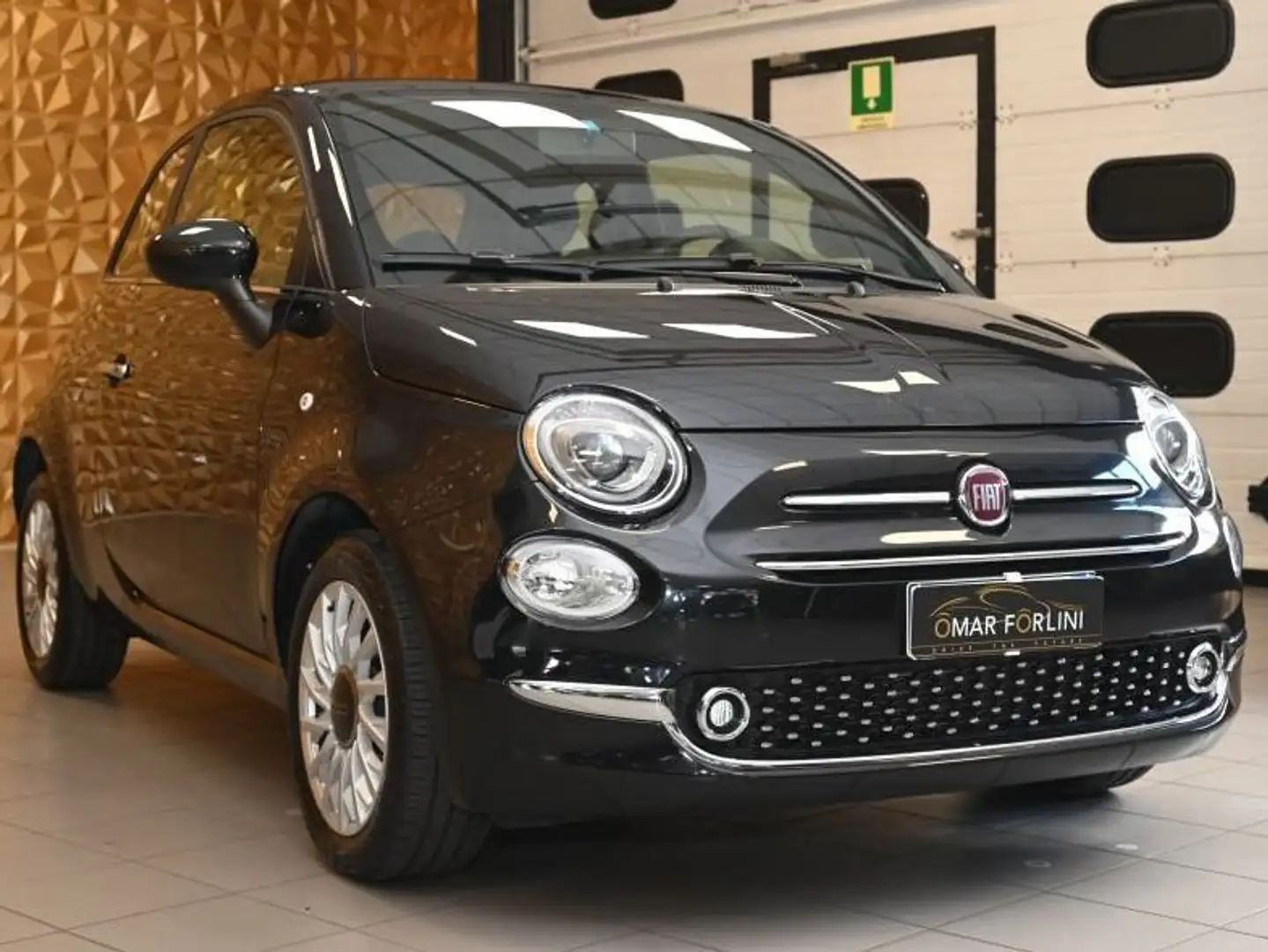 Fiat 500 1.0 HYBRID DOLCEVITA TETTO CARPLAY CRUISE 15"FULL! Zwart - 2