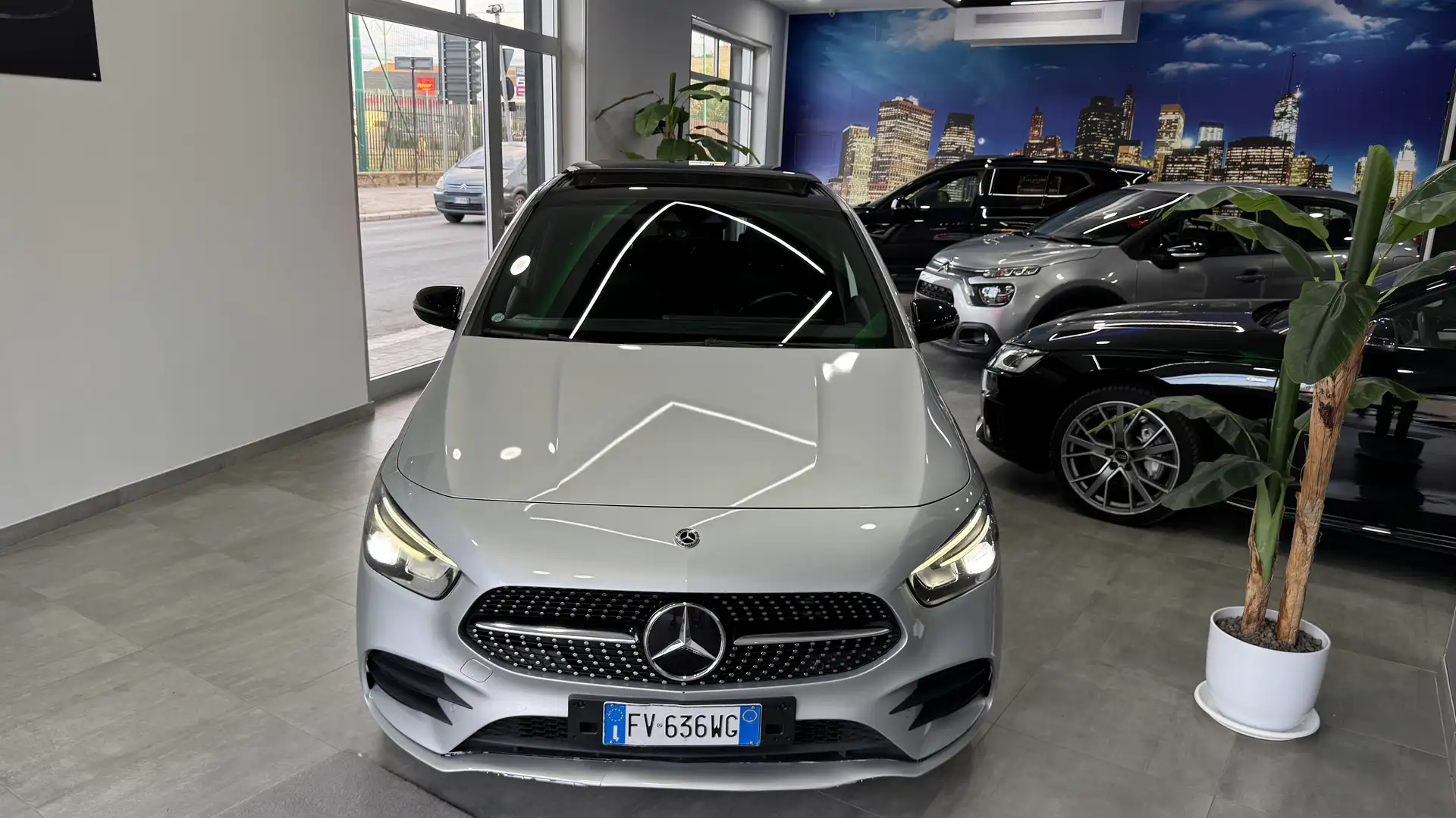 Mercedes-Benz B 200 d Premium AMG auto Argento - 2