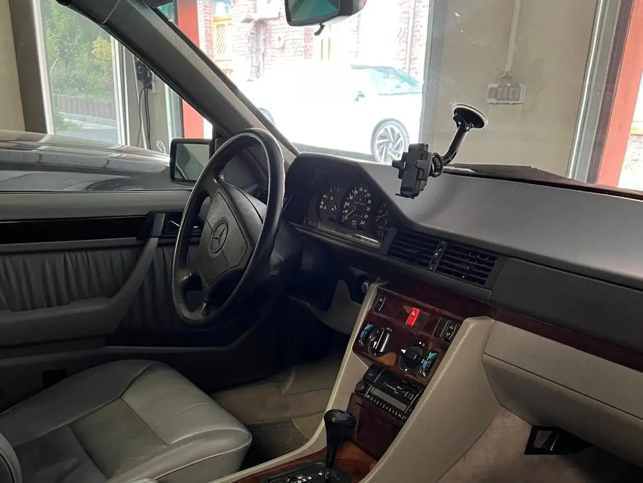 Mercedes-Benz E 200 W124 Cabrio, foto 11