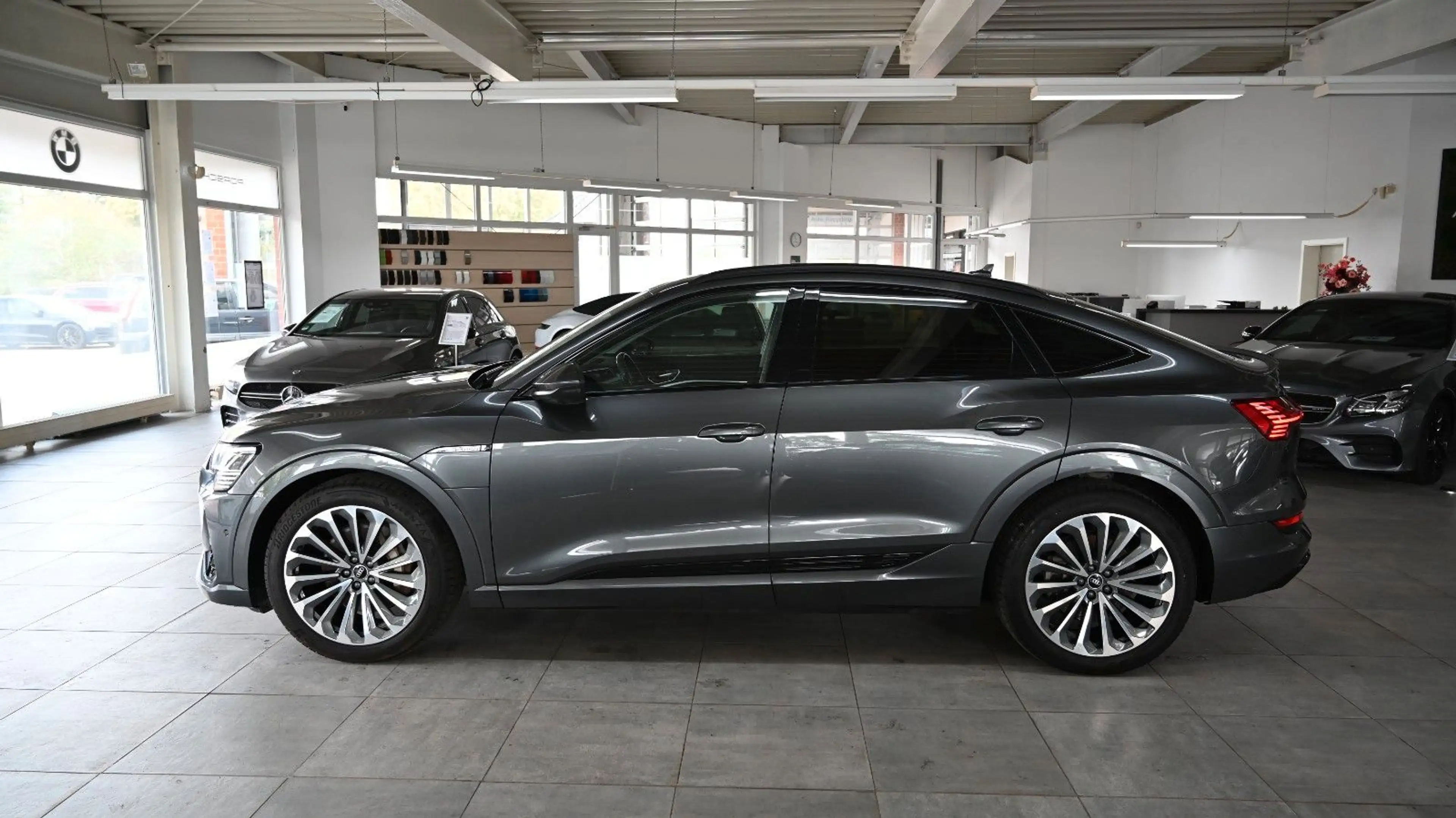 Audi e-tron Sportback 55 quattro S line *HUD*360° — photo 4