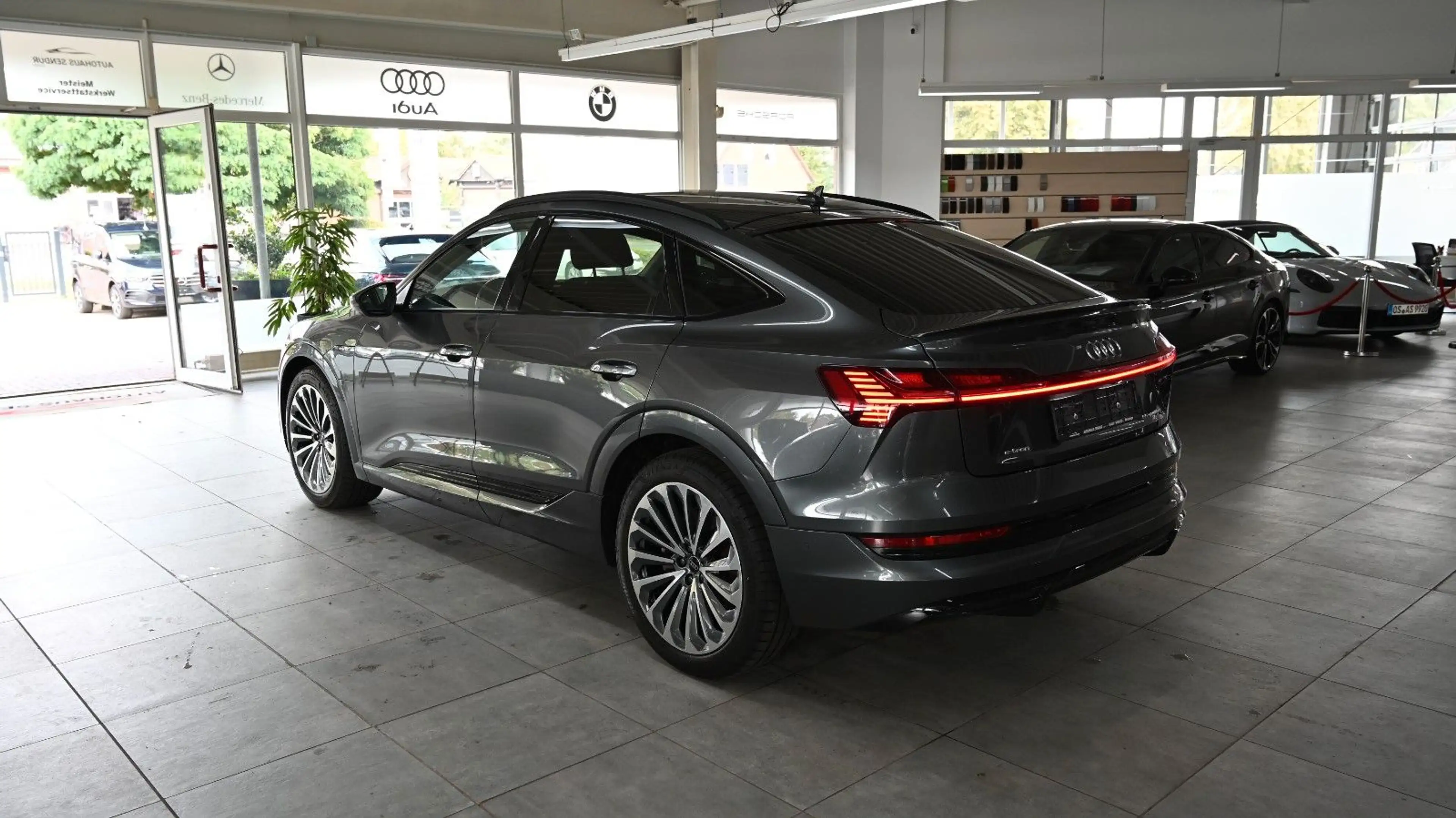 Audi e-tron Sportback 55 quattro S line *HUD*360° — photo 5