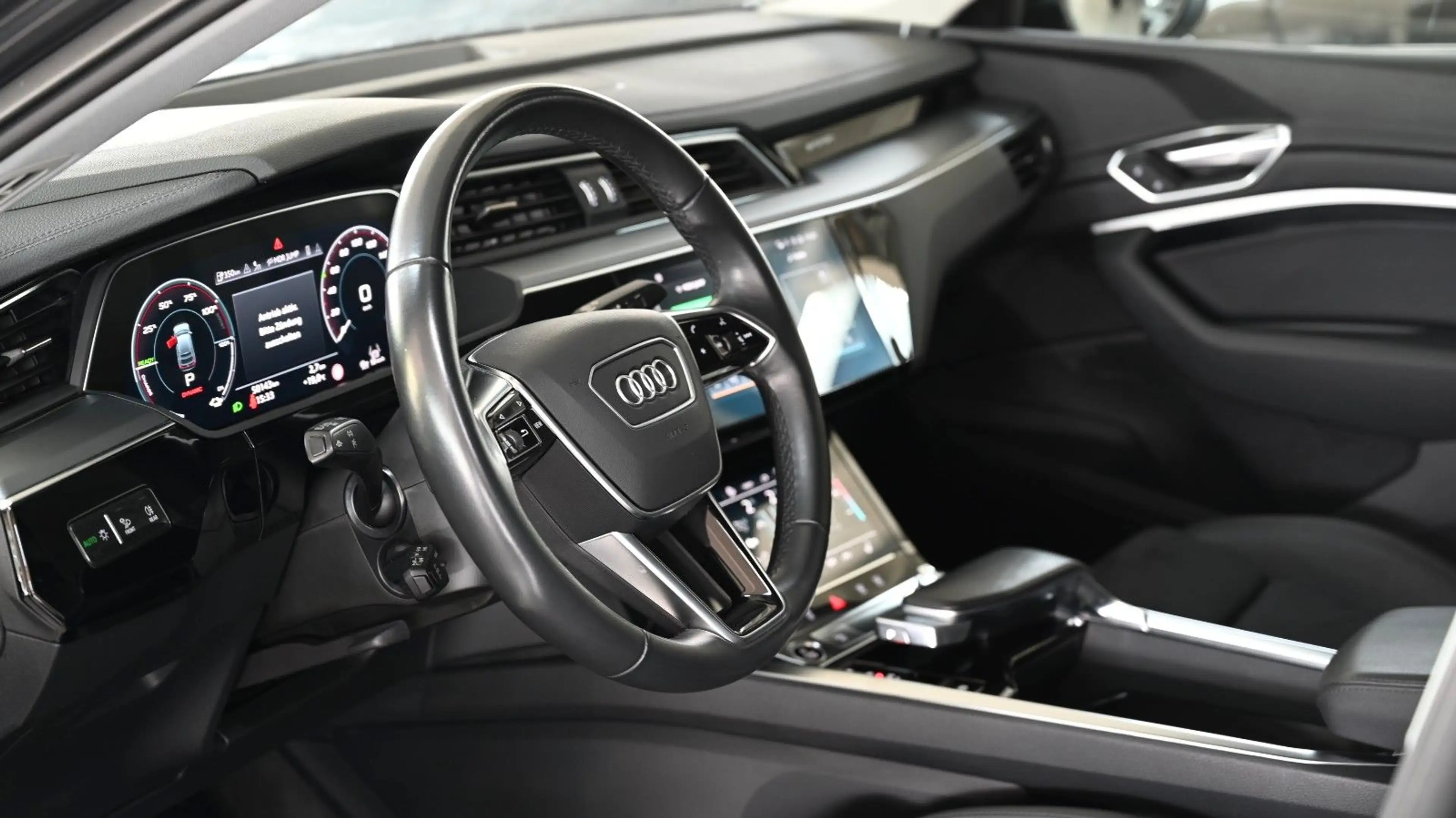 Audi e-tron Sportback 55 quattro S line *HUD*360° — photo 15