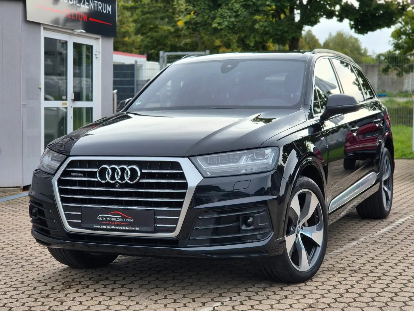 Audi Q7 3.0 TDI quattro S line Selection 21" AHK HUD Schwarz - 1