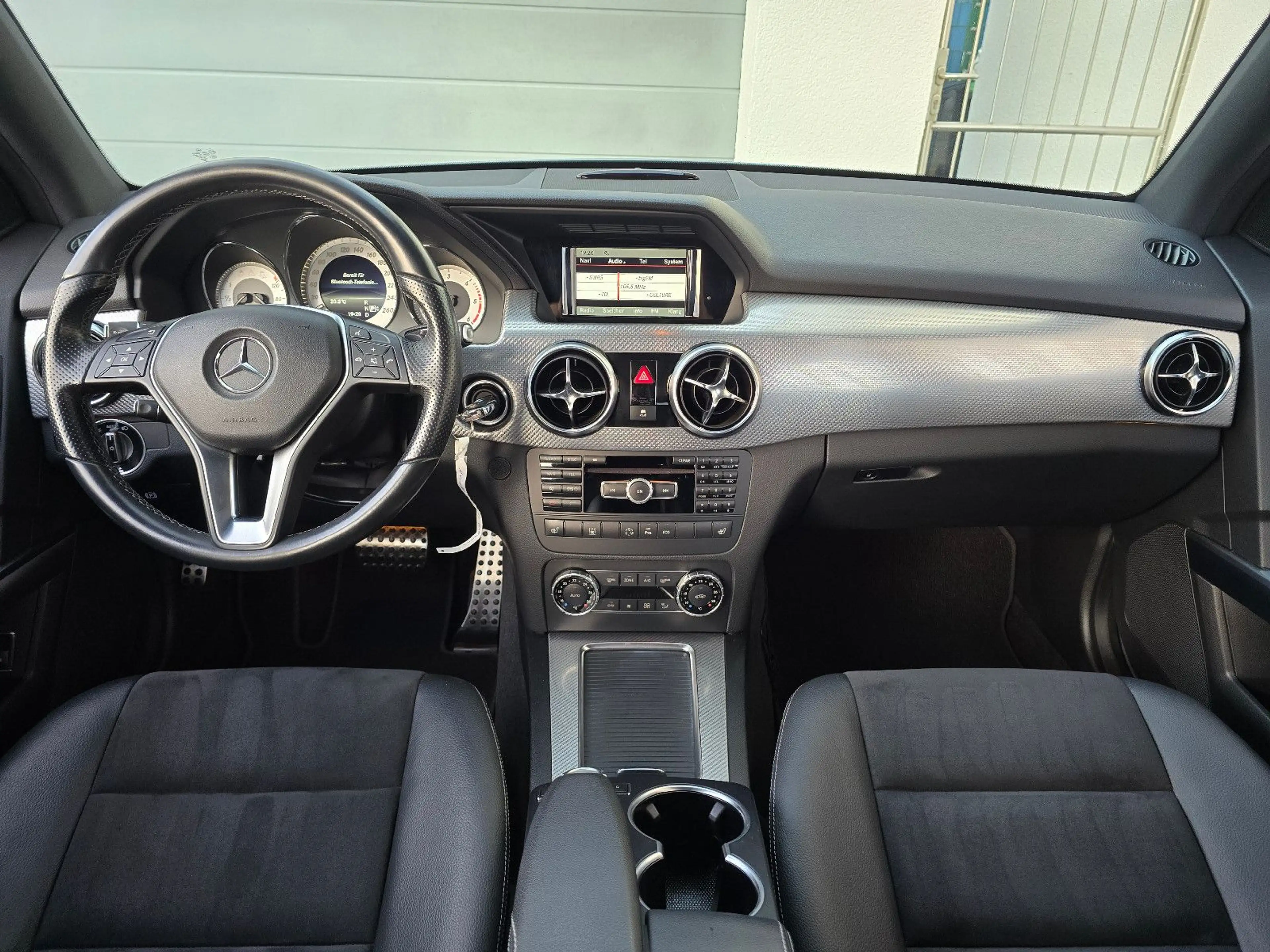 Mercedes-Benz GLK 220 CDI BlueEfficiency 4Matic*Navi*Bi-Xenon* — photo 11