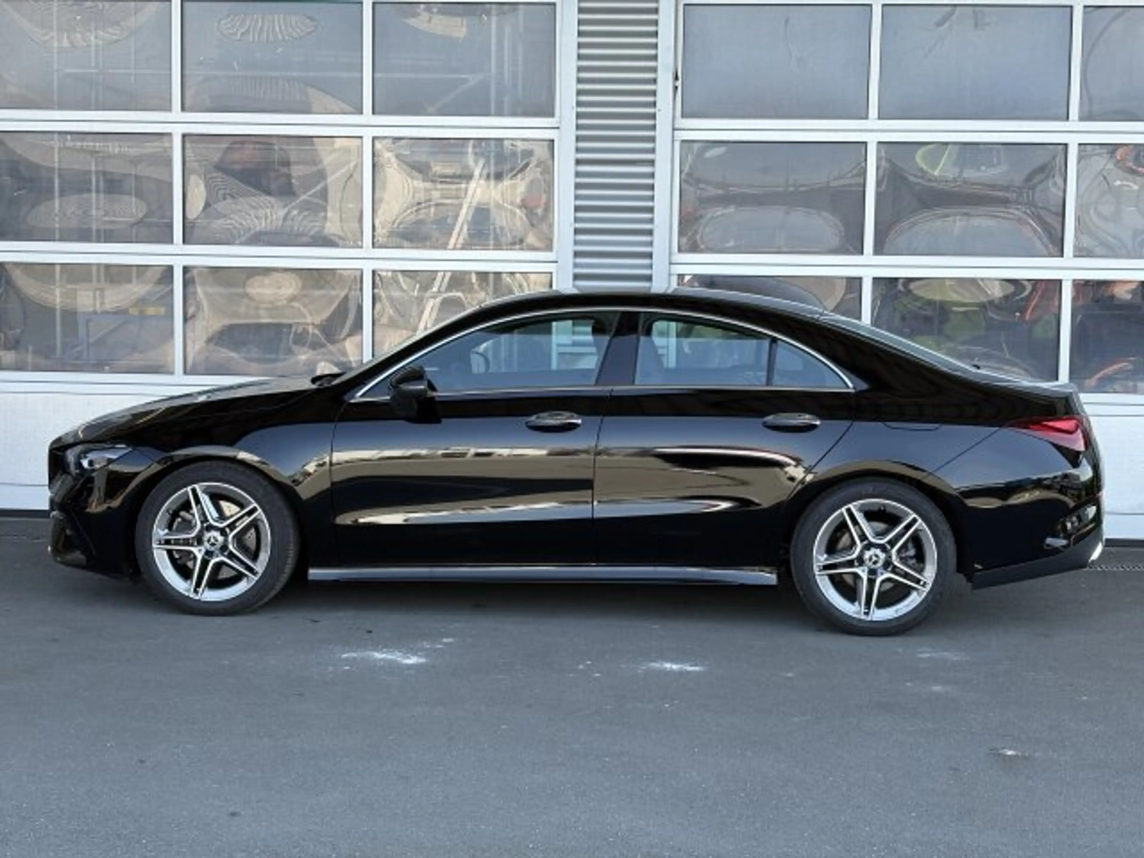 Mercedes-Benz CLA 200 CLA 200 Coupé AMG Line LED Navi Keyless-Go Kam — photo 8