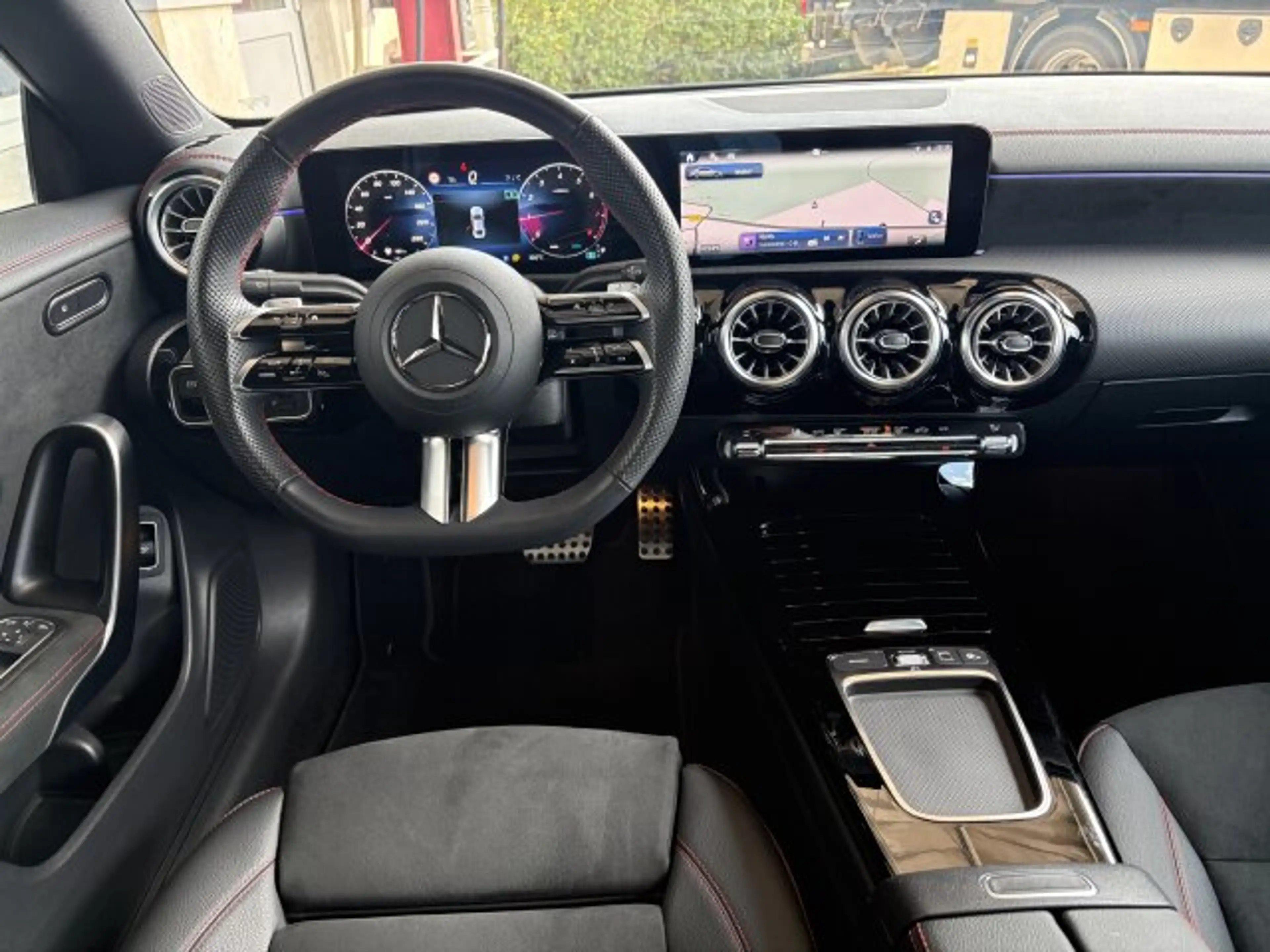 Mercedes-Benz CLA 200 CLA 200 Coupé AMG Line LED Navi Keyless-Go Kam — photo 2