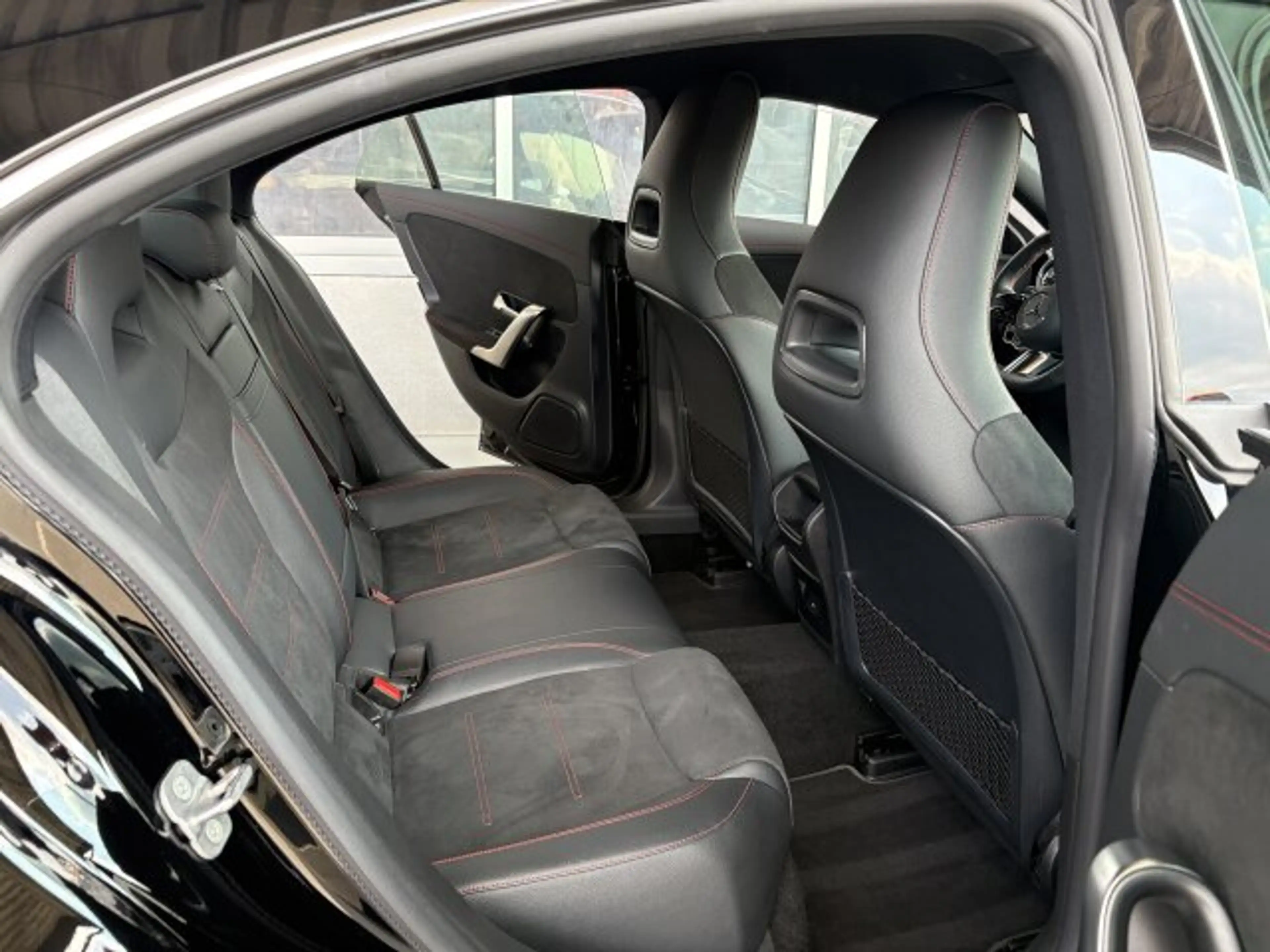 Mercedes-Benz CLA 200 CLA 200 Coupé AMG Line LED Navi Keyless-Go Kam — photo 12
