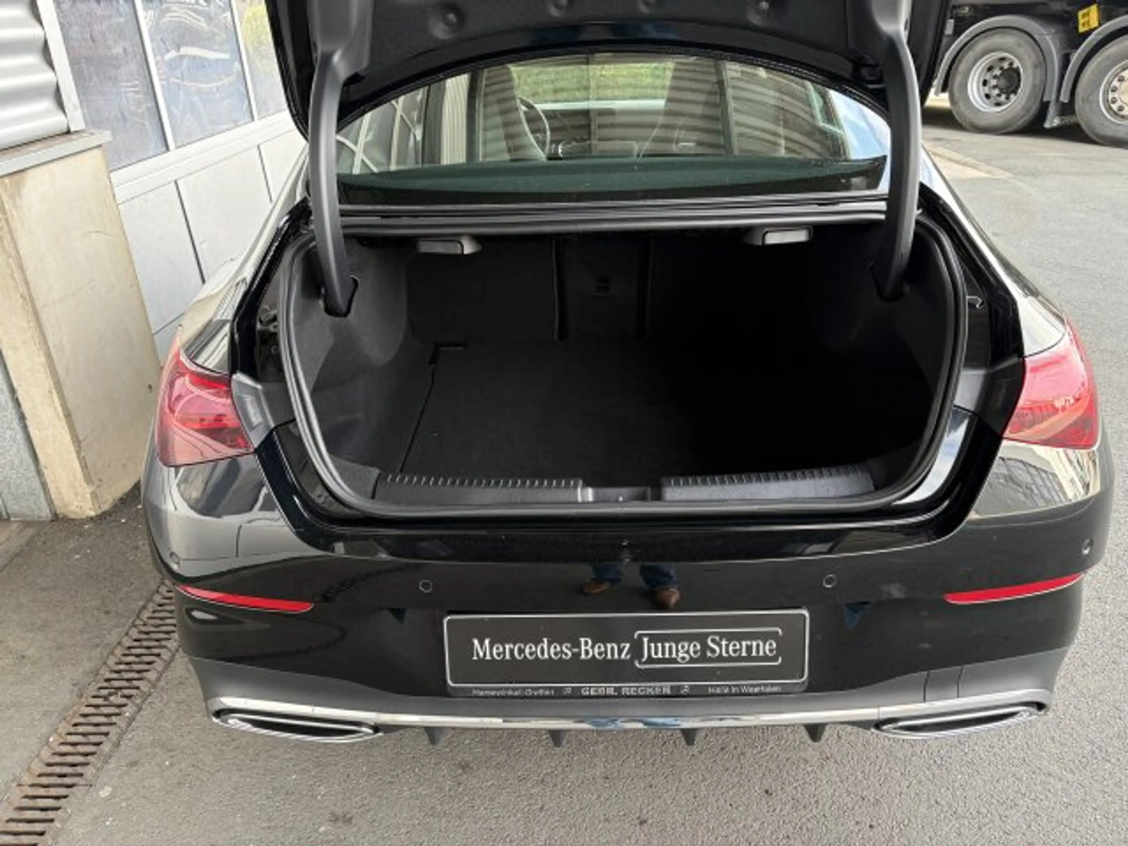Mercedes-Benz CLA 200 CLA 200 Coupé AMG Line LED Navi Keyless-Go Kam — photo 9