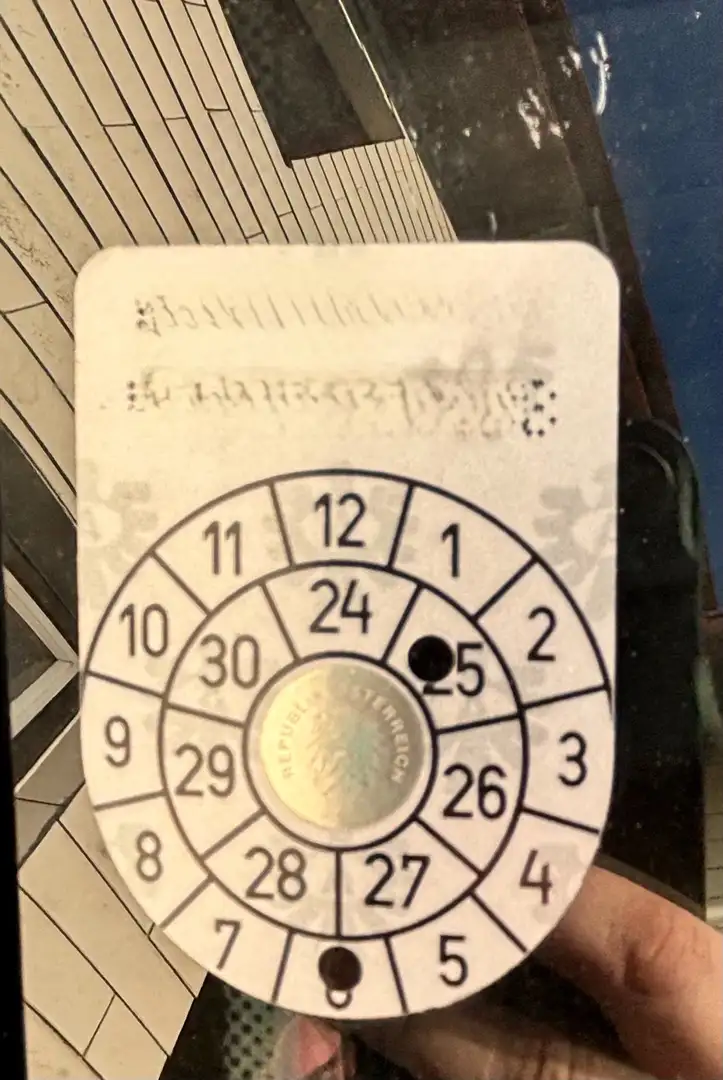 Volkswagen Passat 3BG, 1.9 TDi Srebrny - 1