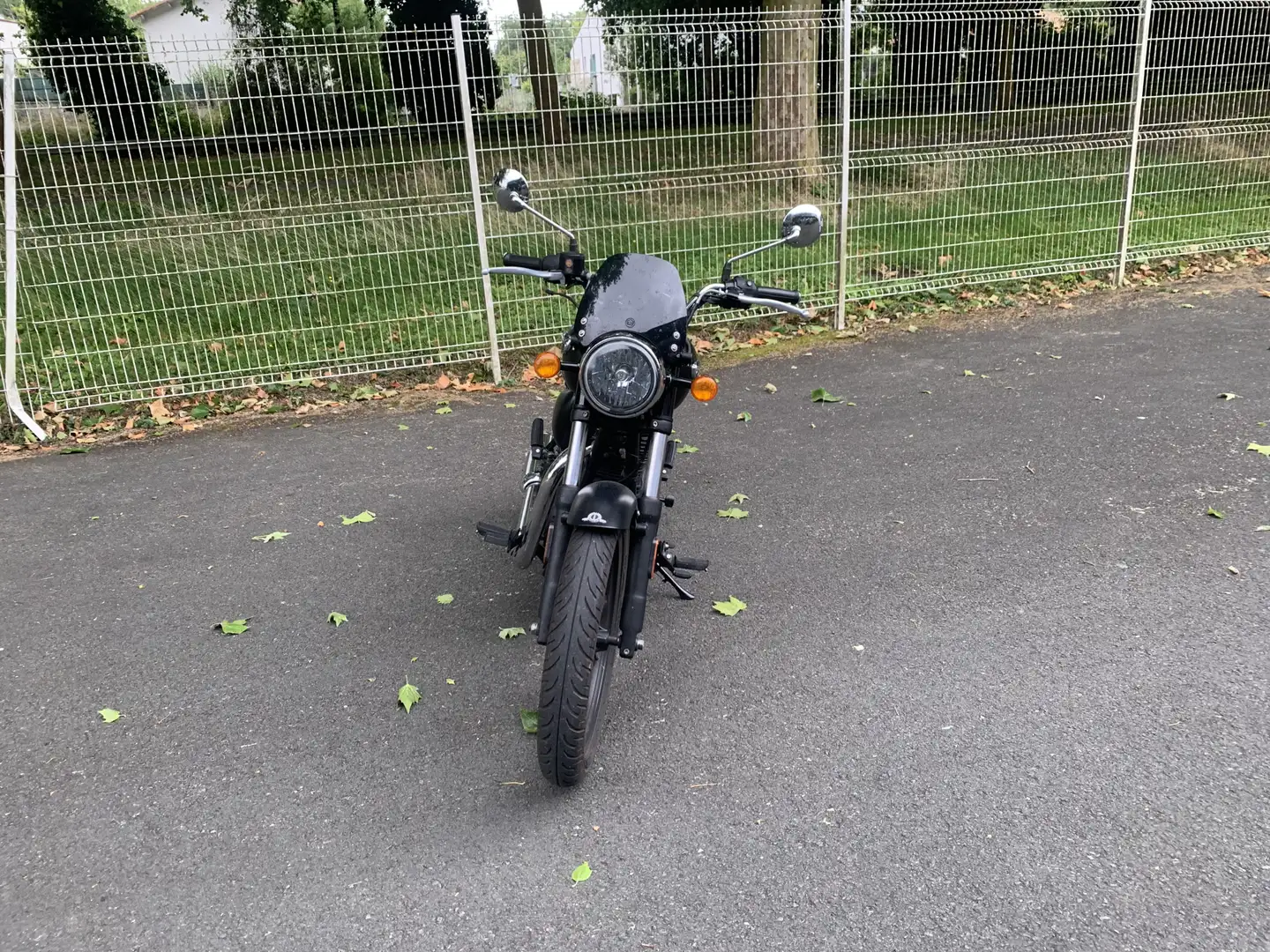 Royal Enfield Meteor 350 Negru - 2