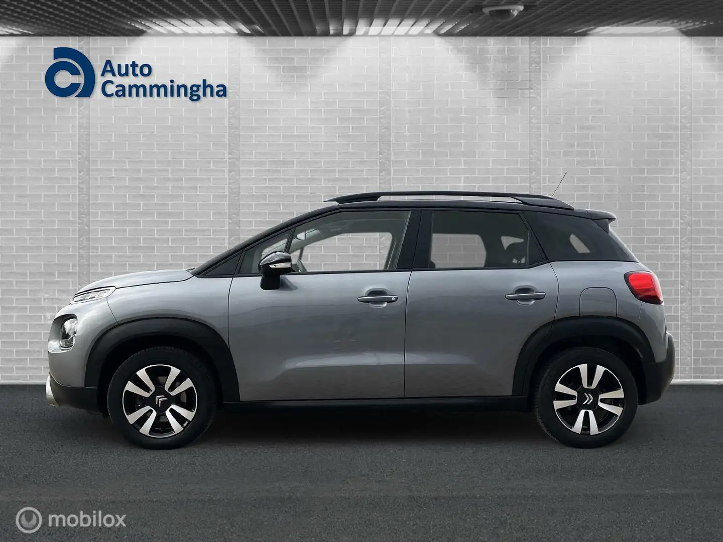Citroen C3 Aircross 1.2 PureTech S&S Shine Grijs - 2