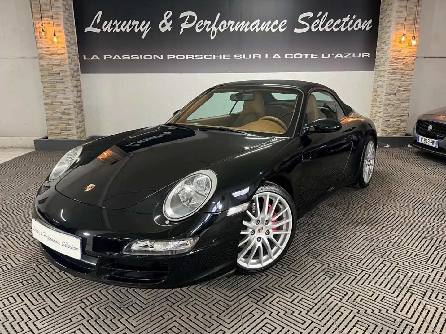 Porsche 911 997 Cabriolet 3.8 Carrera S 355ch - 62000km - Même Black - 2