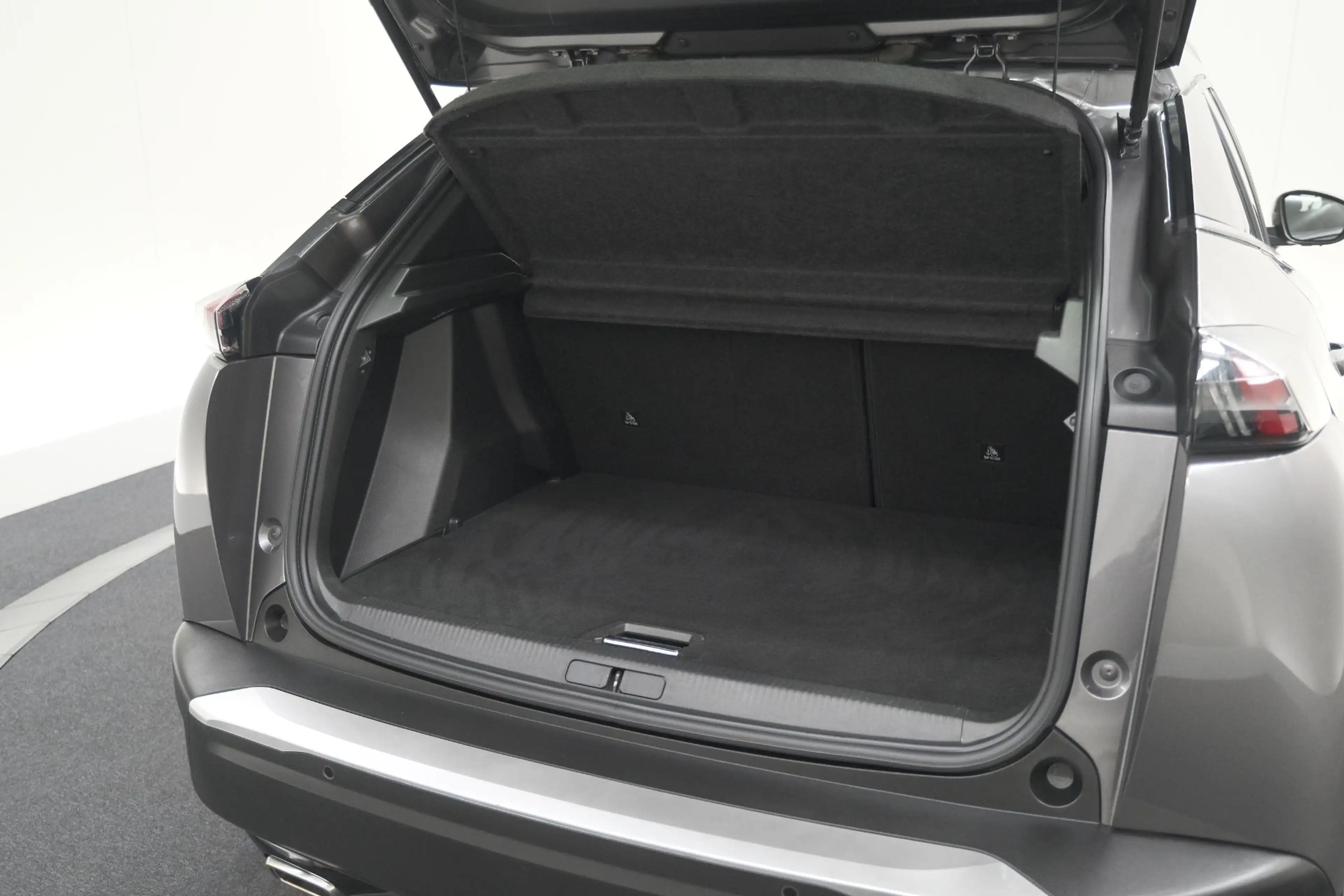 Peugeot 2008 PureTech 130 Allure | Camera | Stoelverwarming | A — photo 13