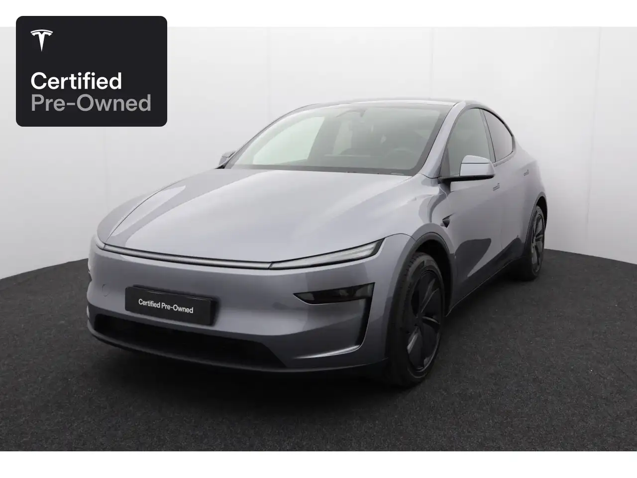 2026 Tesla Model Y Long Range AWD "Certified Pre-Owned", photograph 2