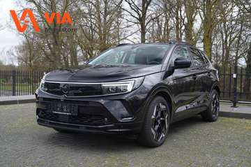 1.6 Turbo PHEV 4x4 GSe | Black Line | AGR | ACC |