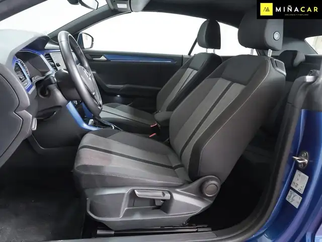 Volkswagen T-Roc view 6