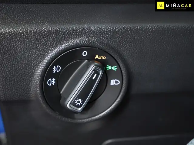 Volkswagen T-Roc view 20