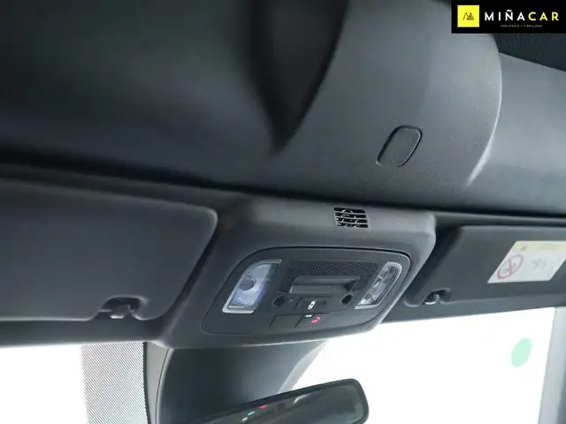 Volkswagen T-Roc view 21