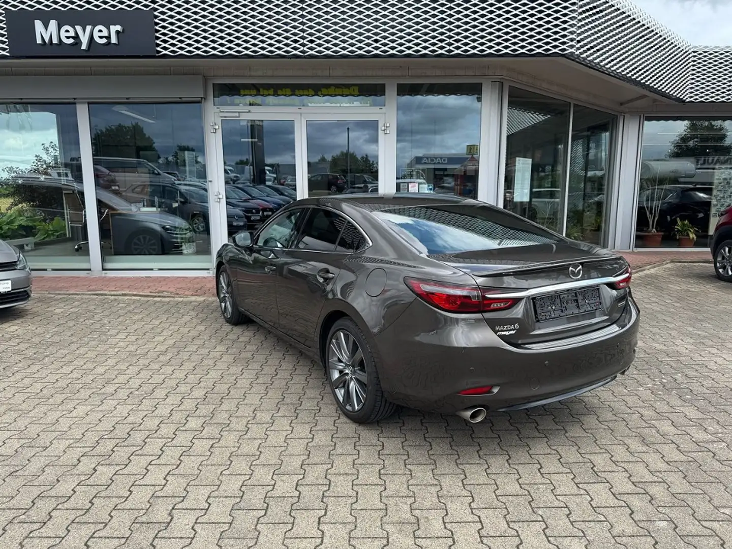 Mazda 6 Limousine Sports-Line Gris - 2