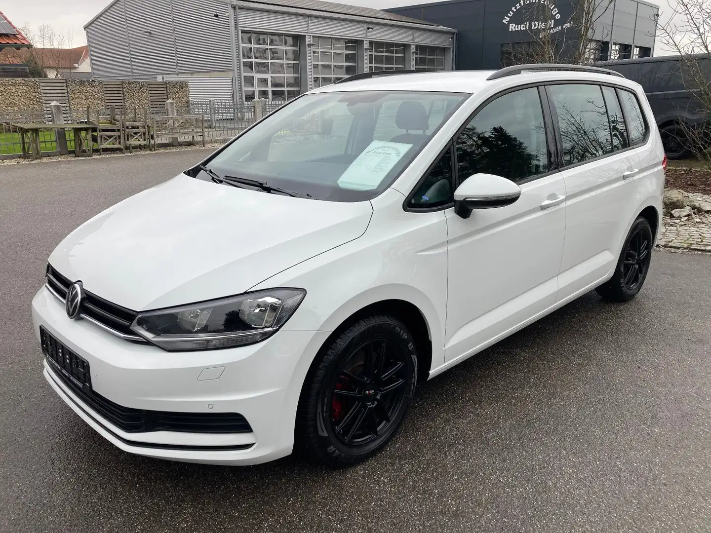 Volkswagen Touran 1.5 TSI ACTIVE*Klimautomatik*PDC*LM-Felge Weiß - 1