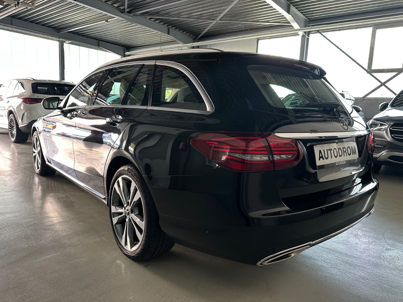 Mercedes-Benz C 400 T 4Matic 360°/Burmester/Pano — photo 7