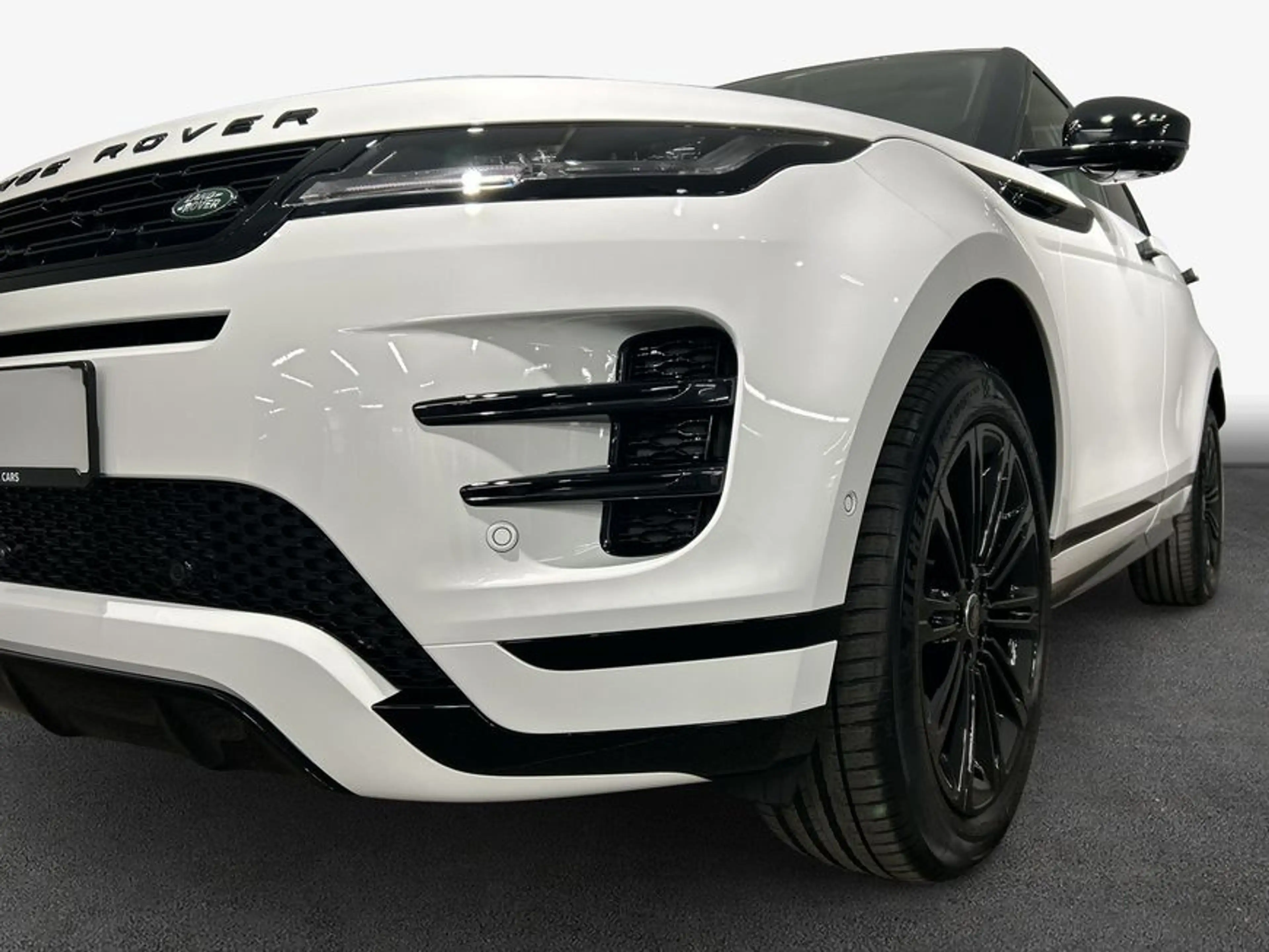 Land Rover Range Rover Evoque P270e Dynamic SE — photo 13
