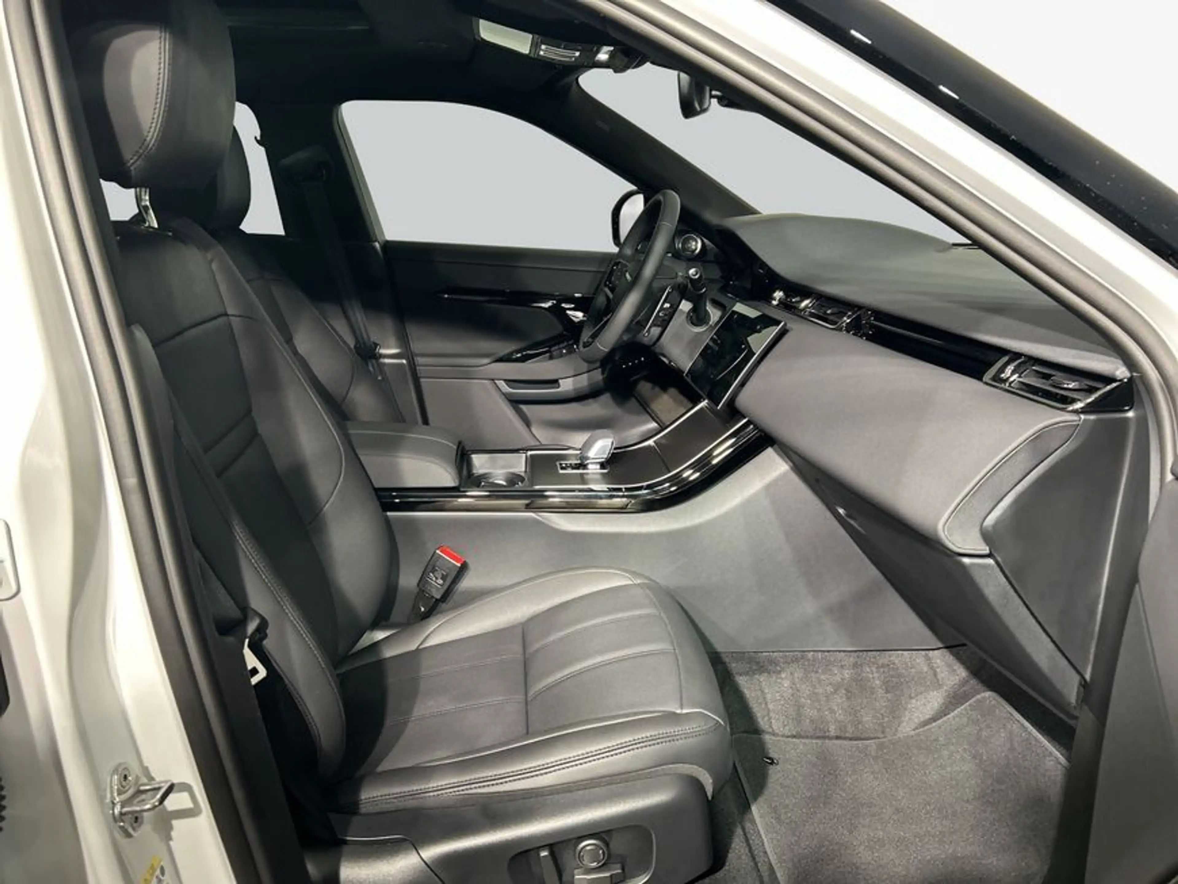 Land Rover Range Rover Evoque P270e Dynamic SE — photo 3