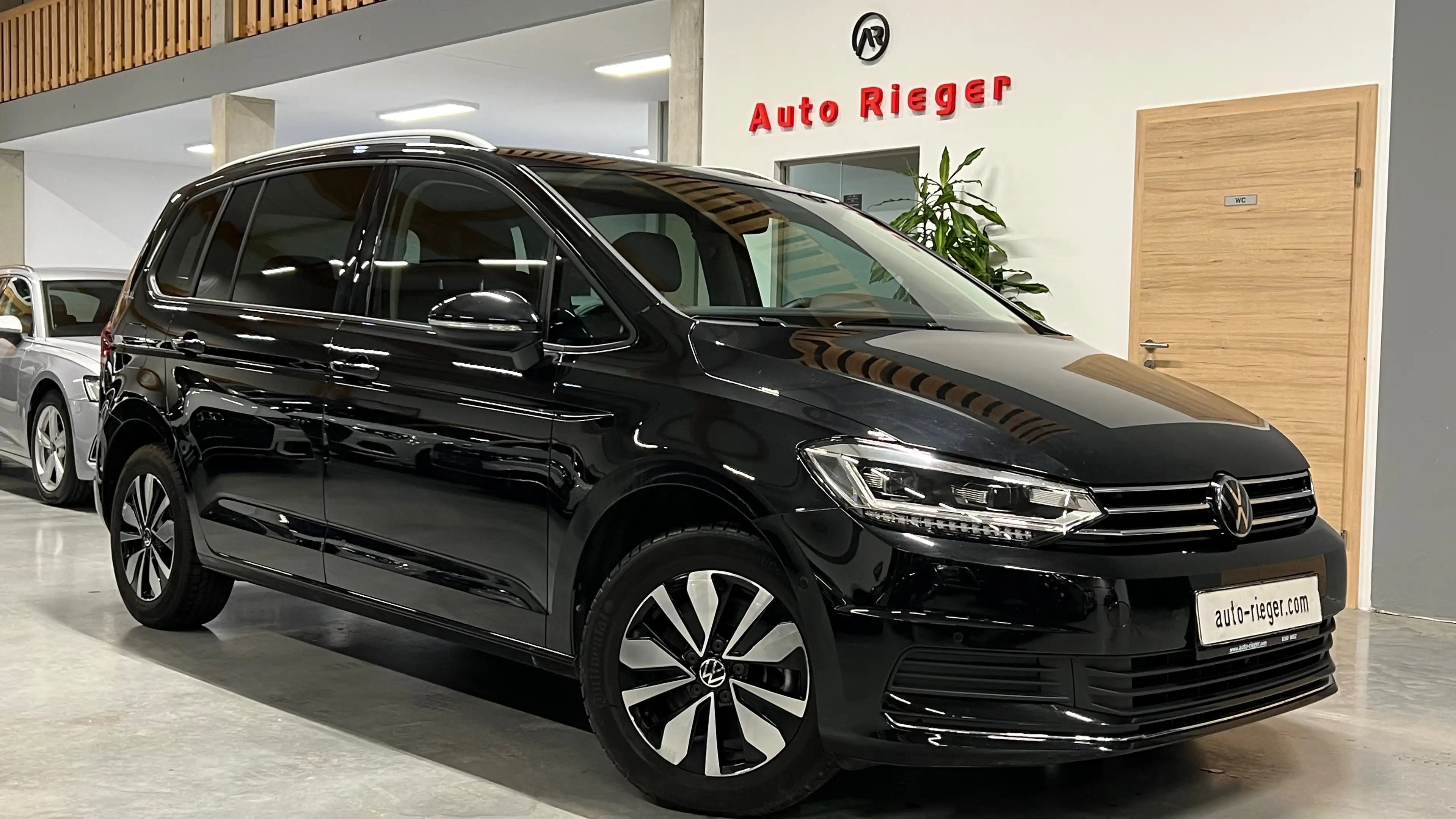 Volkswagen Touran Comfortline 2,0 TDI DSG ACC, IQ-LED, AHK — photo 15