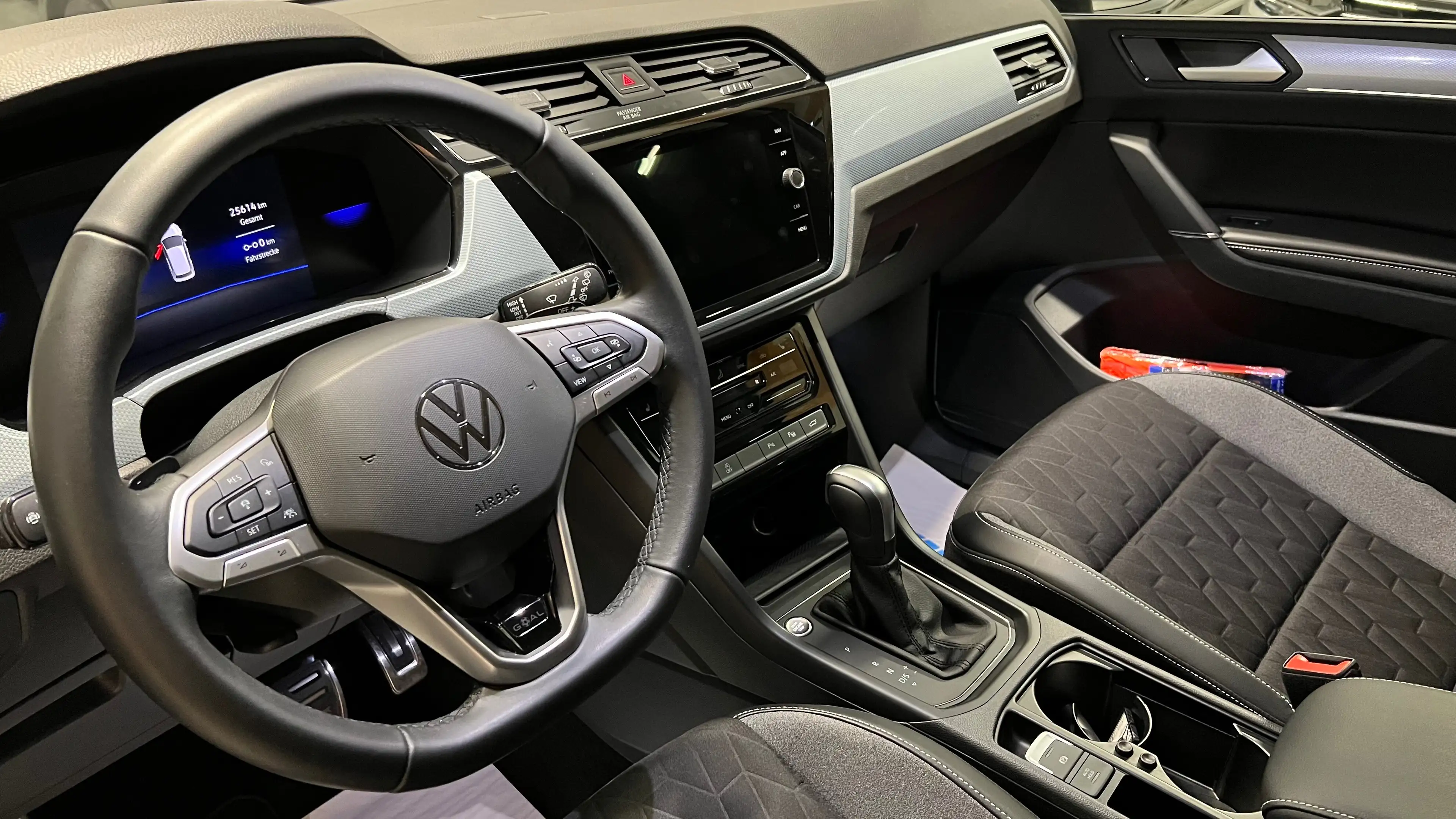 Volkswagen Touran Comfortline 2,0 TDI DSG ACC, IQ-LED, AHK — photo 8