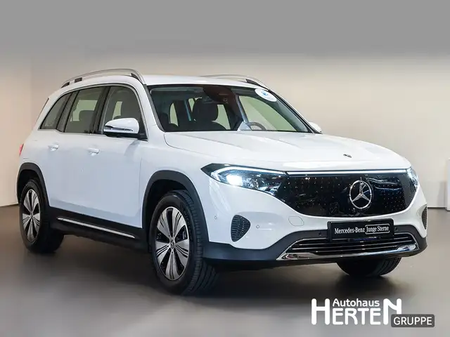 Mercedes-Benz Eqb view 3