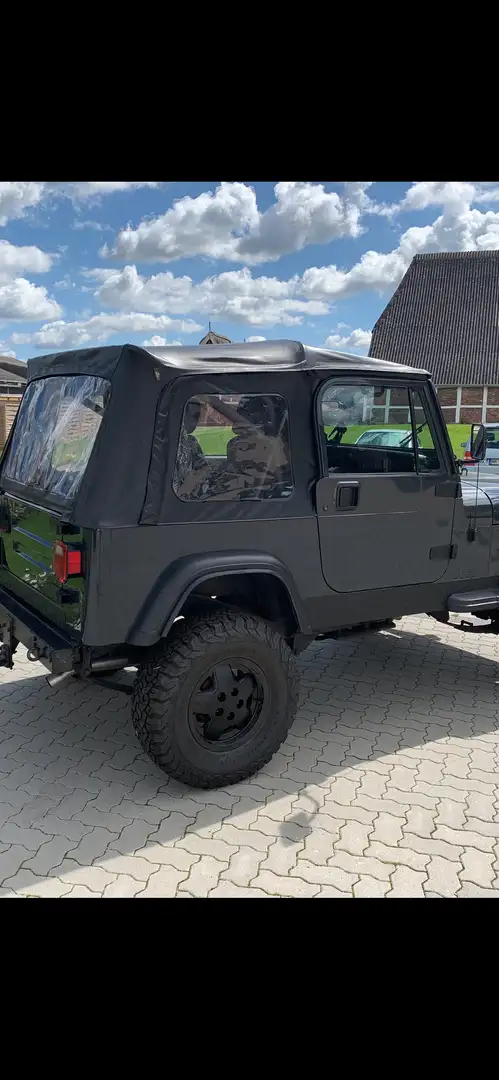 Jeep Wrangler Grau - 2