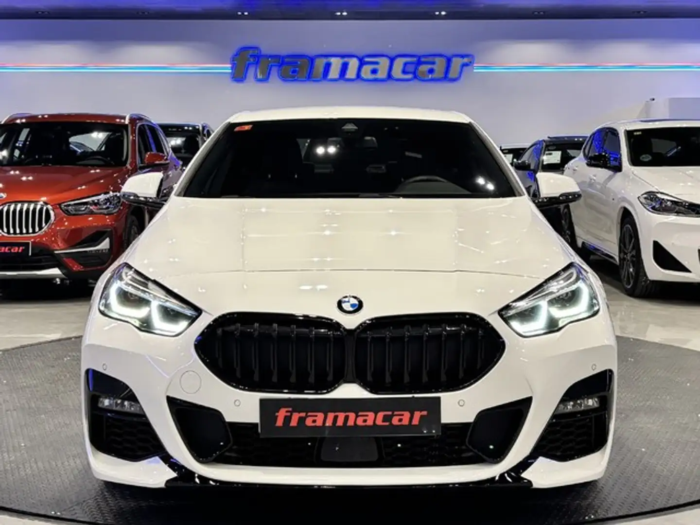 BMW 218 218dA Gran Coupé Blanc - 2