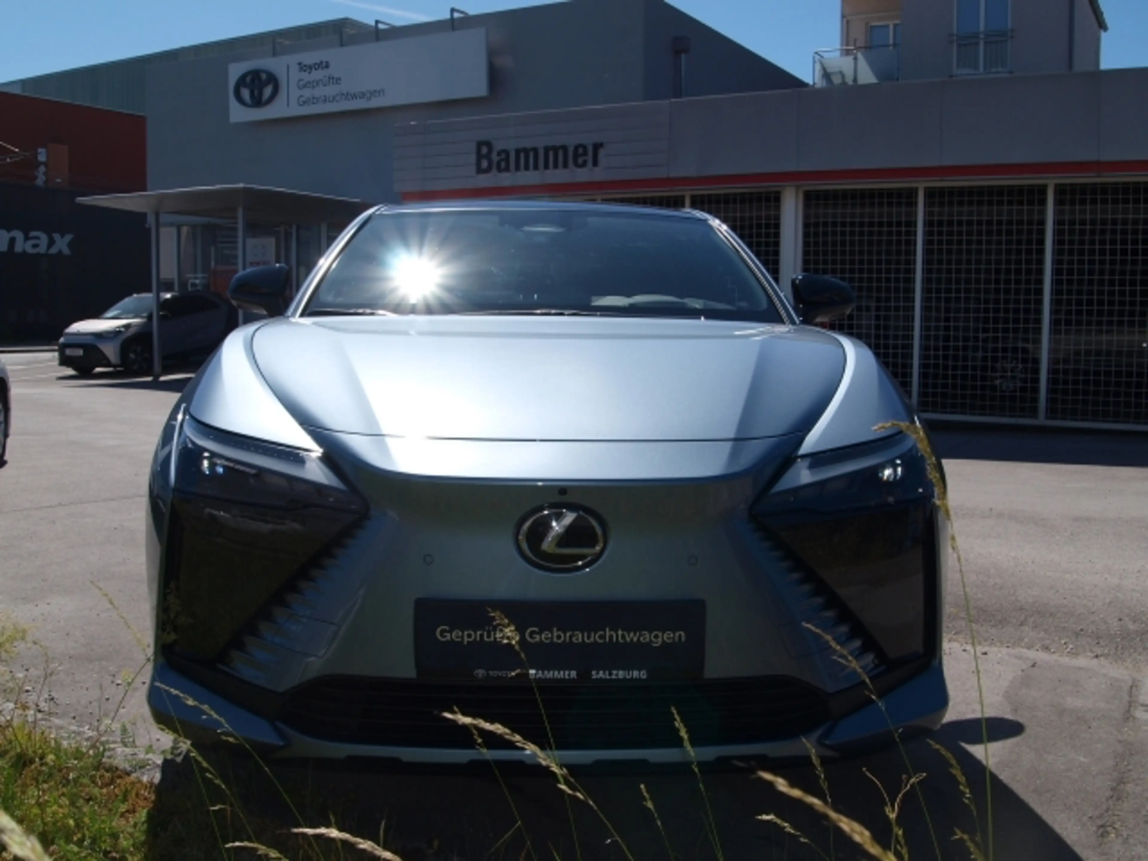Lexus RZ Lexus RZ 450e Luxury Paket 71,4kWh Aut. — photo 2