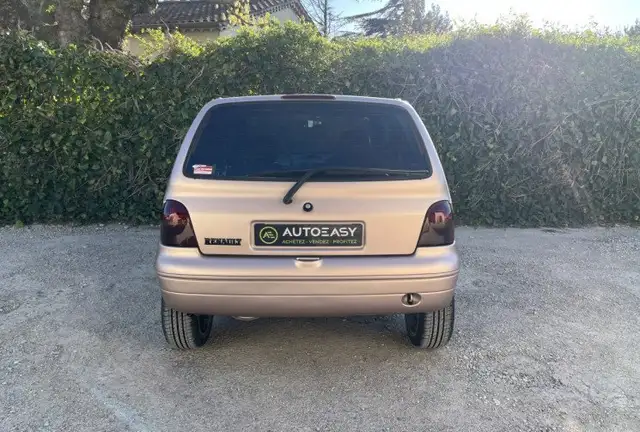 Renault Twingo view 4