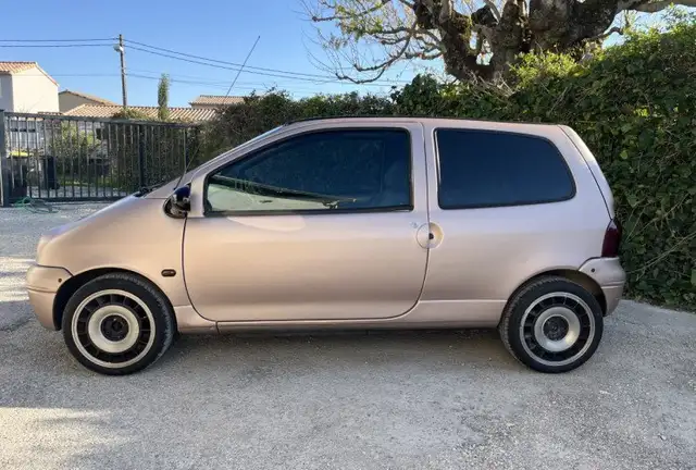 Renault Twingo view 2