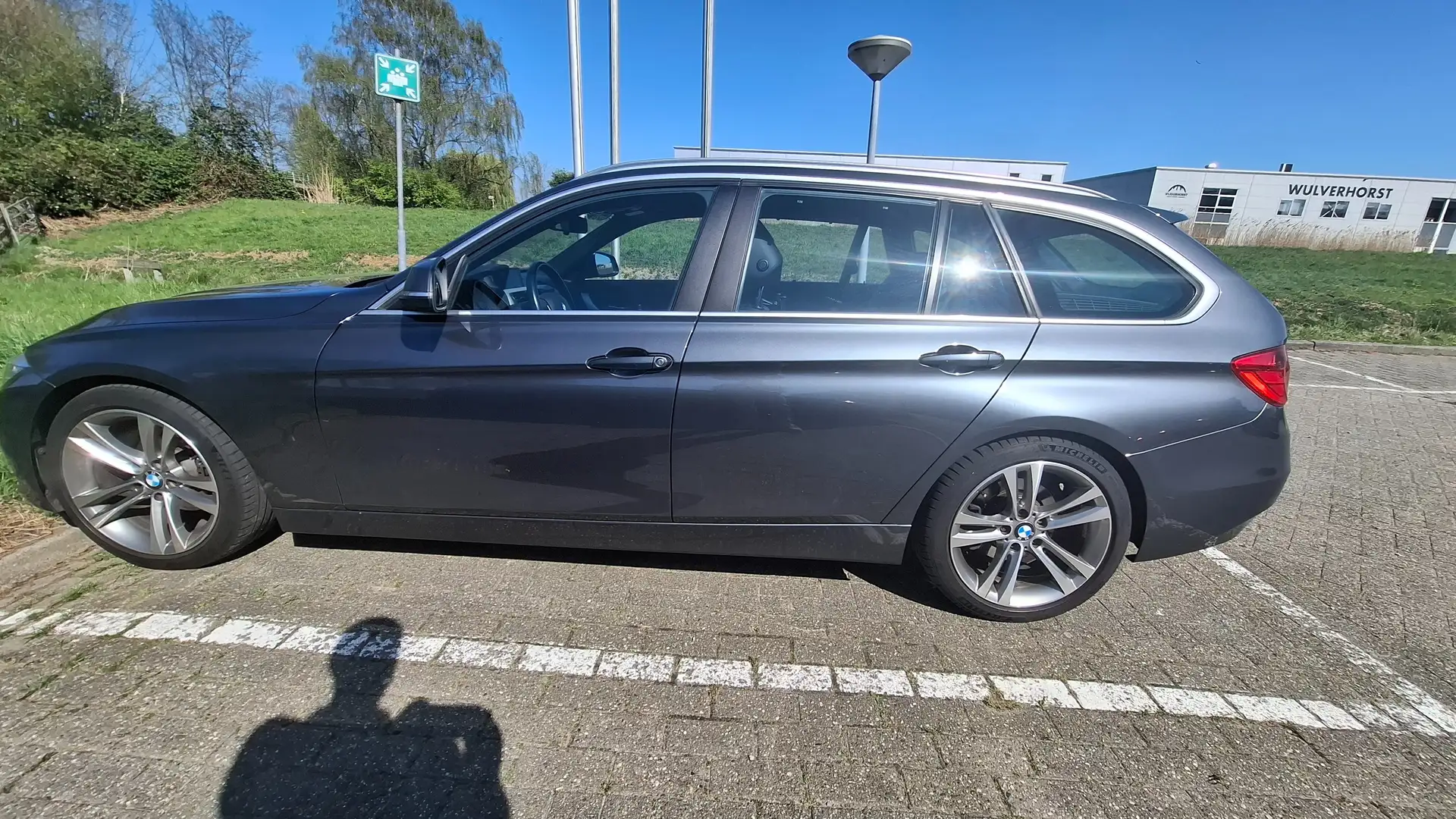 BMW 320 320d EDE High Executive 18" LM Grijs - 1