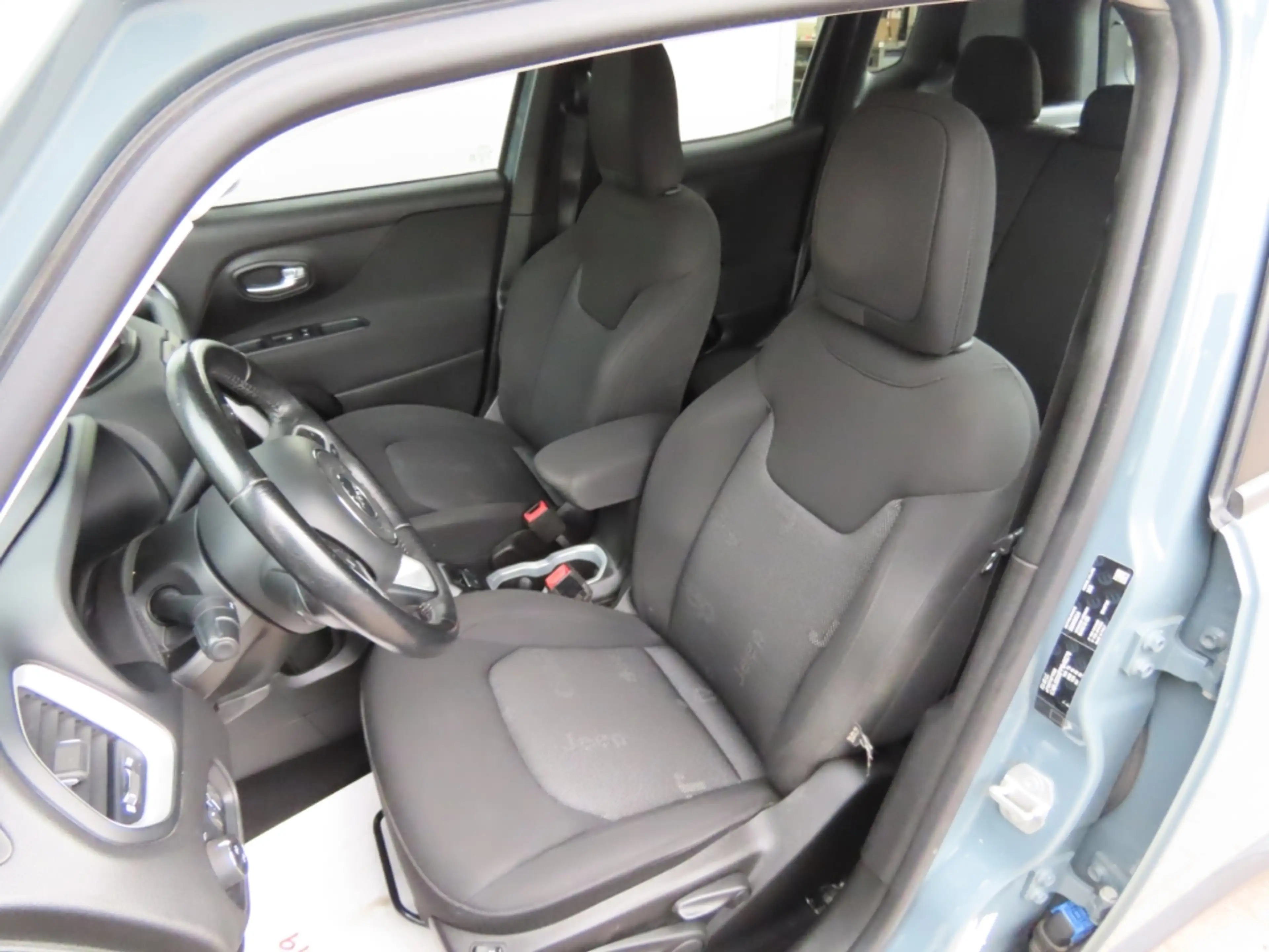 Jeep Renegade Longitude FWD 1.4 MultiAir Navi*AHK — photo 8