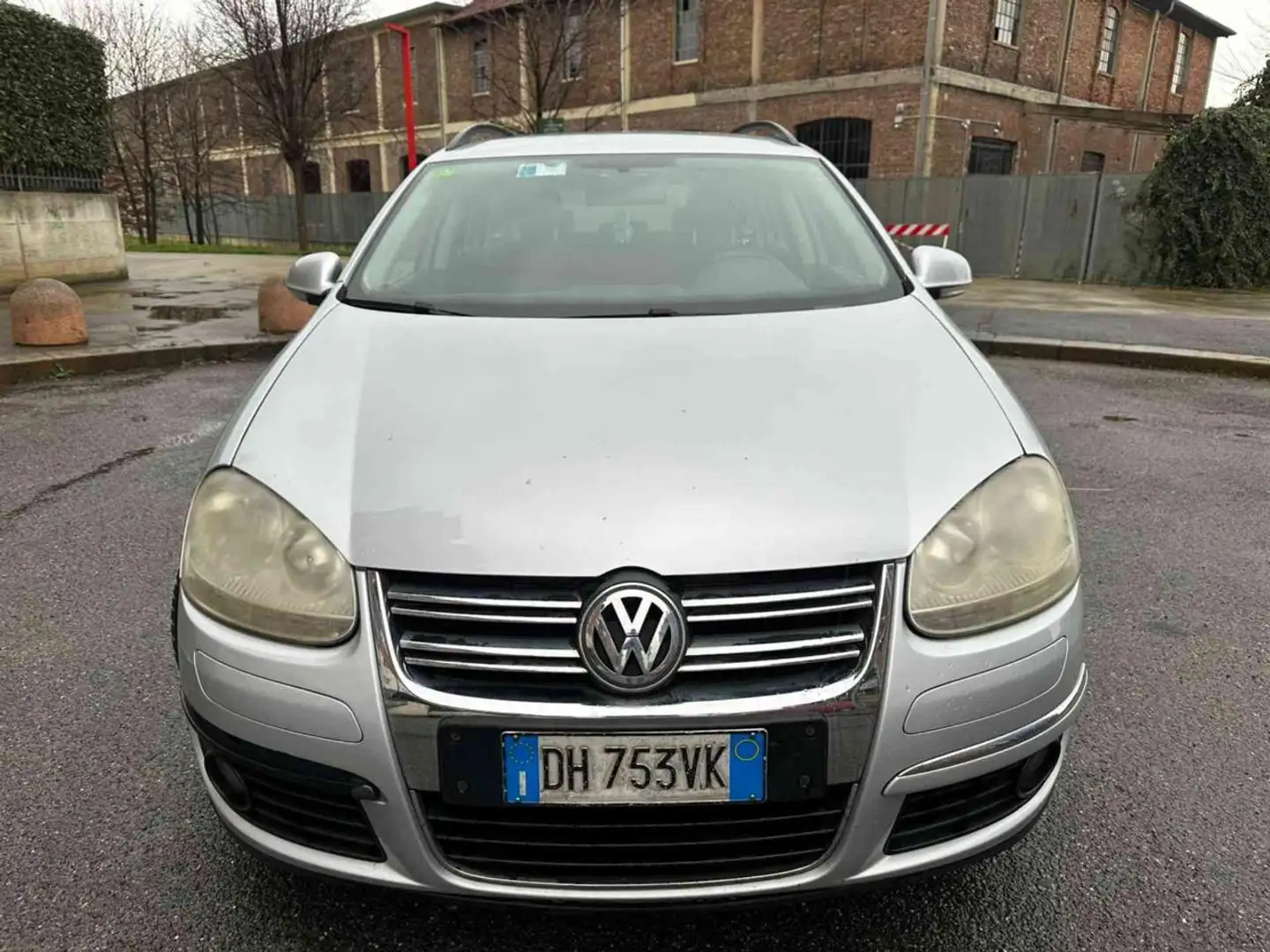 Volkswagen Golf Var. 1.9 TDI DPF Sportline Grigio - 2