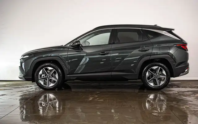 Hyundai Tucson view 2