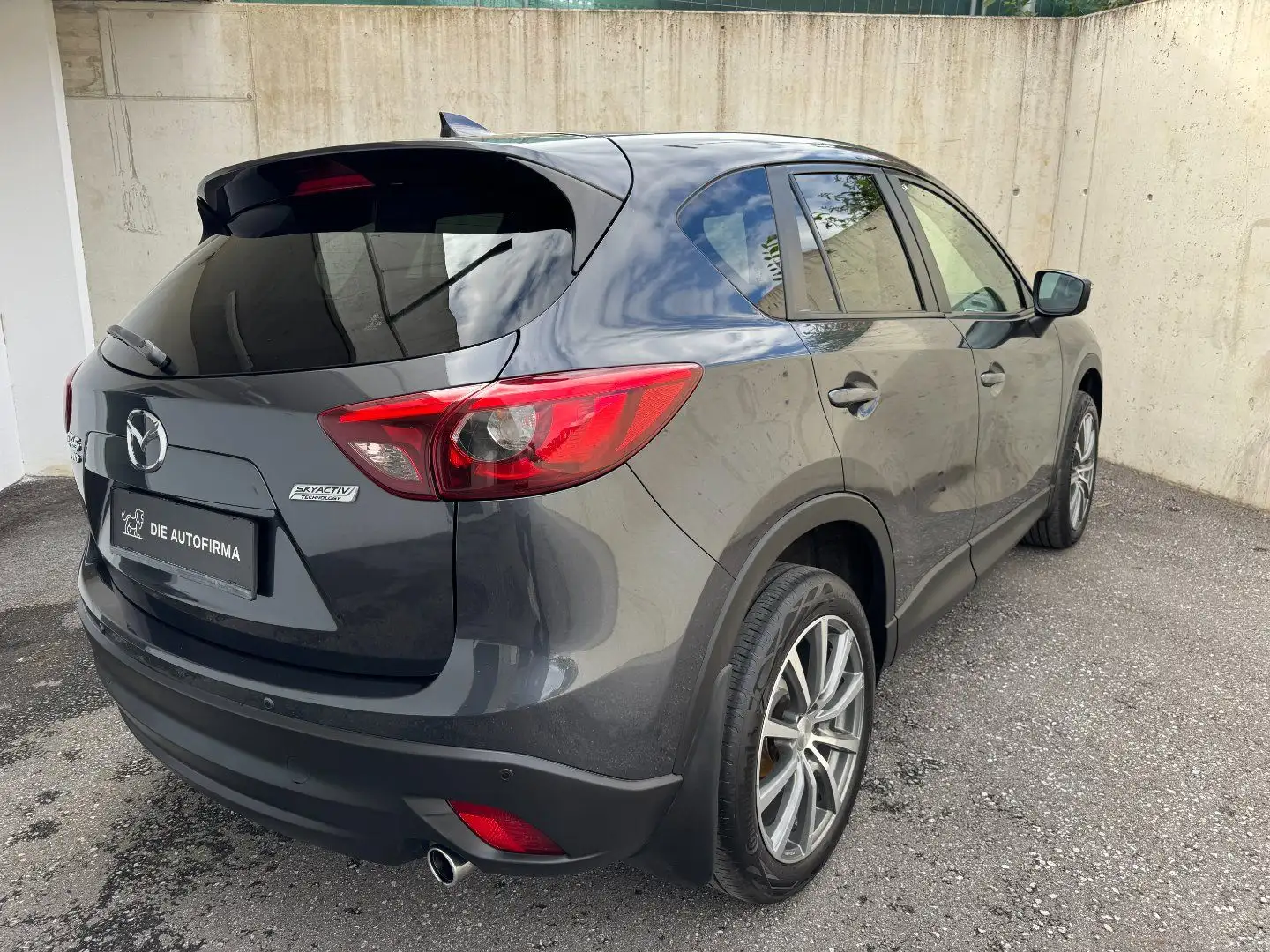 Mazda CX-5 2.2 SKYACTIV-D Attraction AWD*SHZ*PICKERL*SERVICE Grau - 2