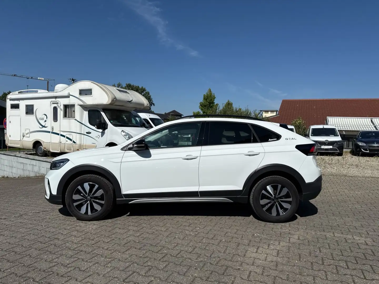 Volkswagen Taigo Goal 1.0 TSI Automatik Klima Navi Rückfahrkamera Weiß - 2