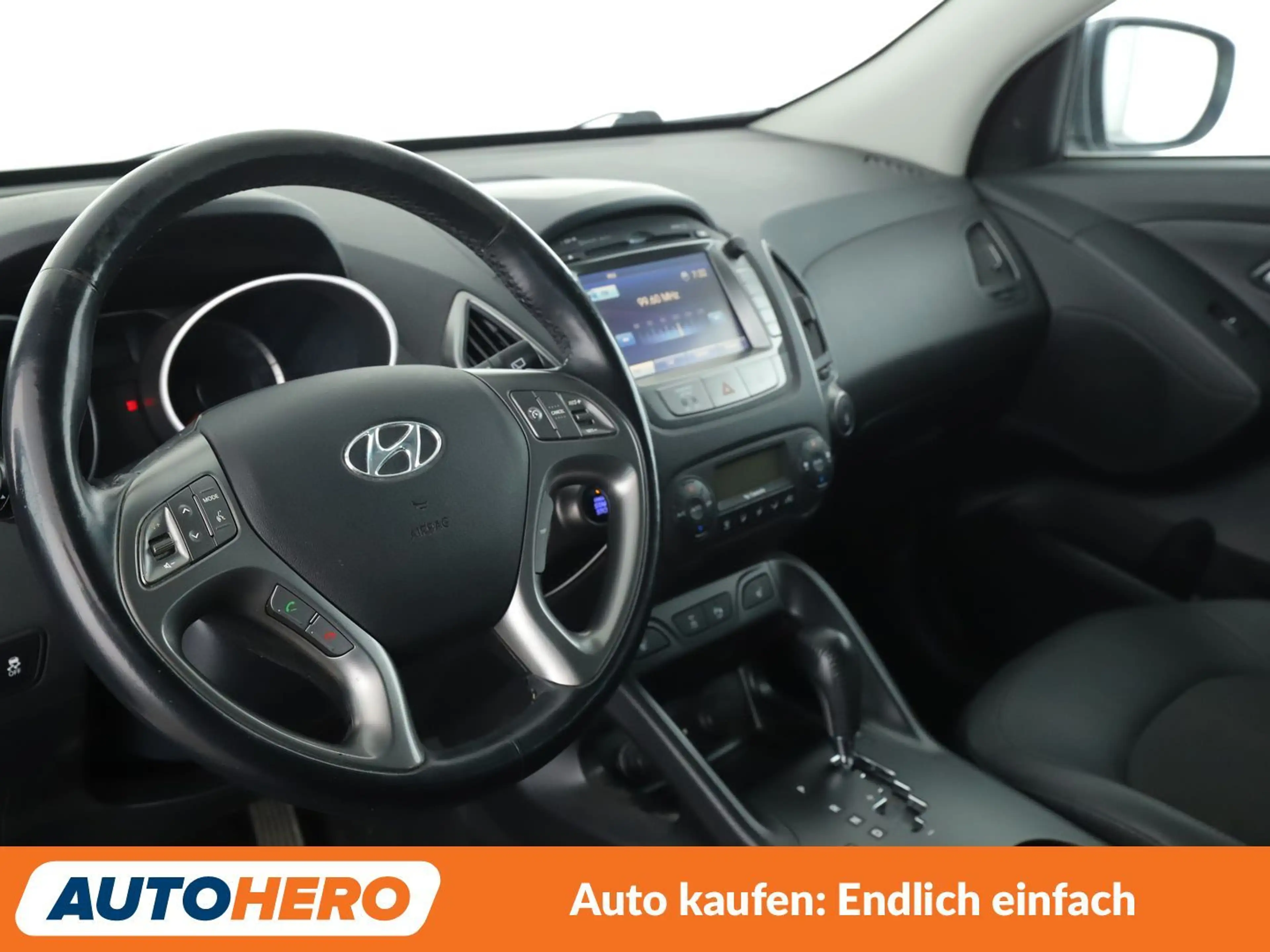 Hyundai iX35 2.0 CRDi Style AWD Aut.*NAVI*TEMPO*CAM*PDC*SHZ* — photo 11