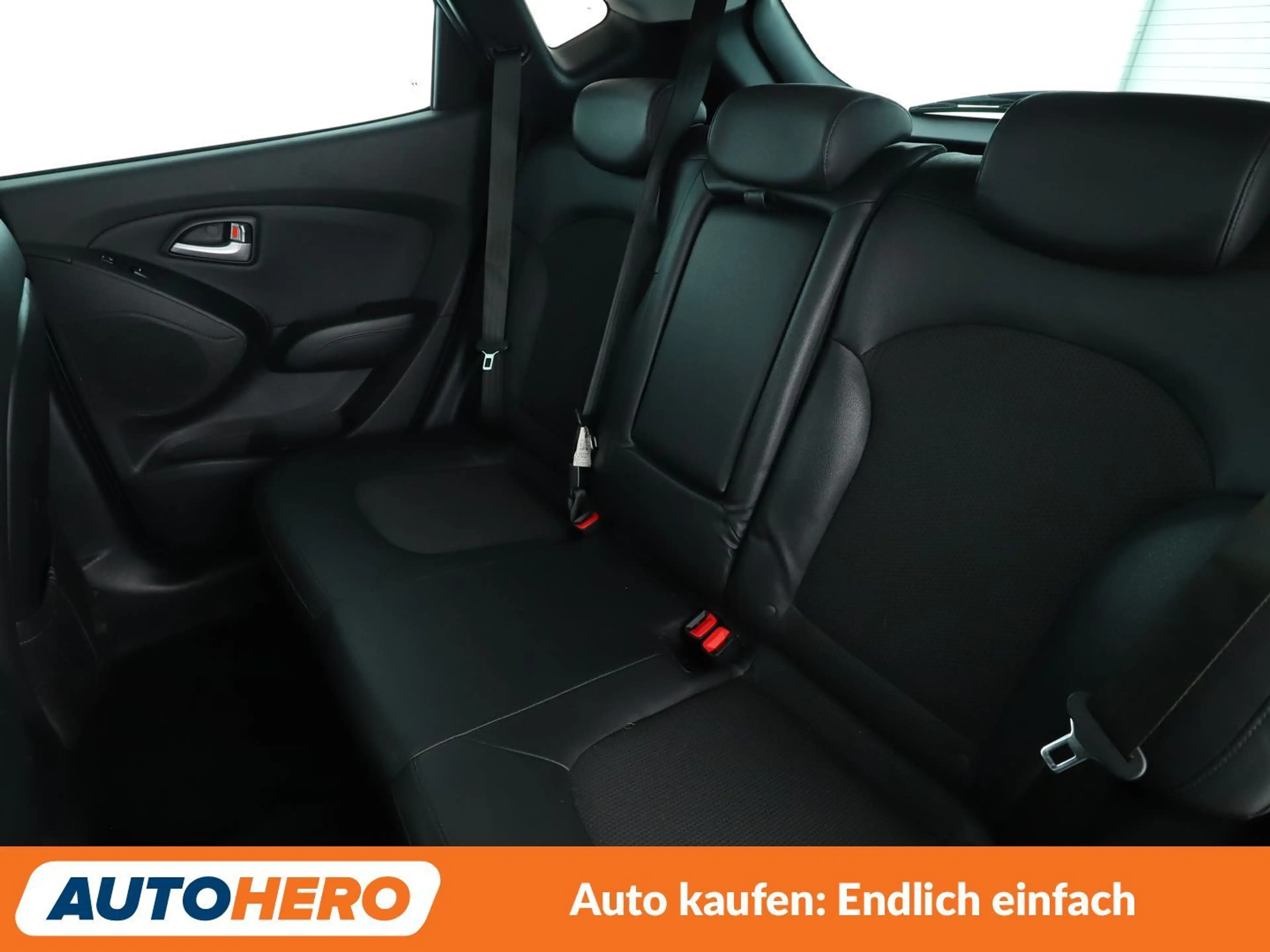 Hyundai iX35 2.0 CRDi Style AWD Aut.*NAVI*TEMPO*CAM*PDC*SHZ* — photo 14