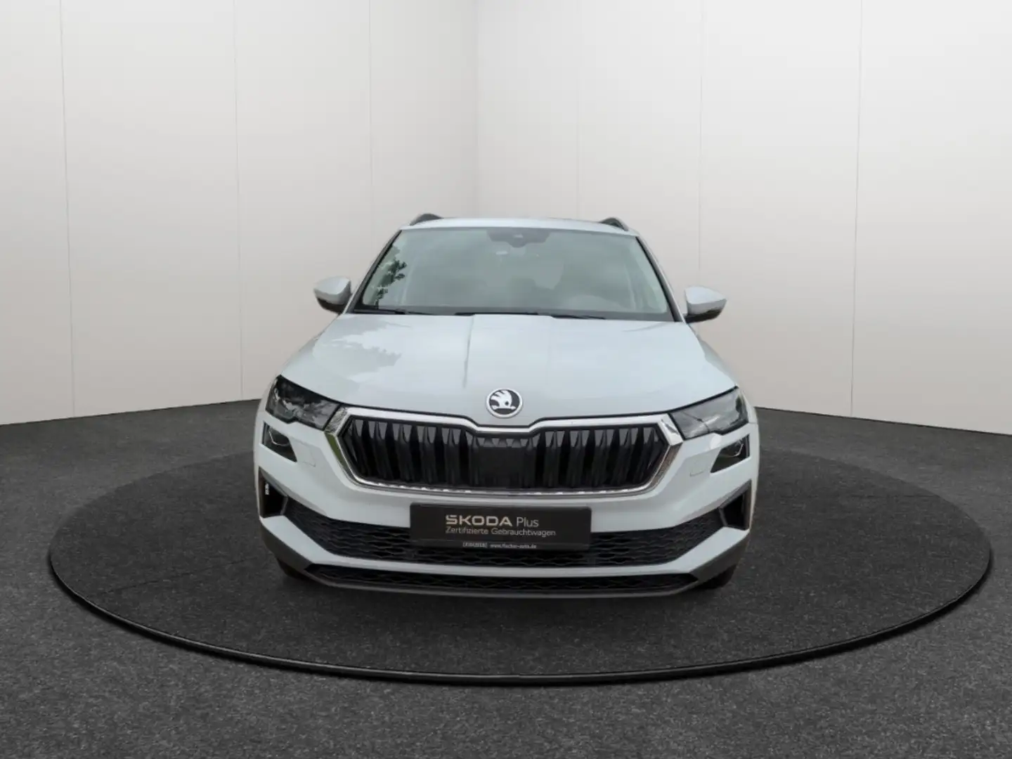 Skoda Karoq 1.5TSI DSG Style LED Navi Rear View SHZ Weiß - 2