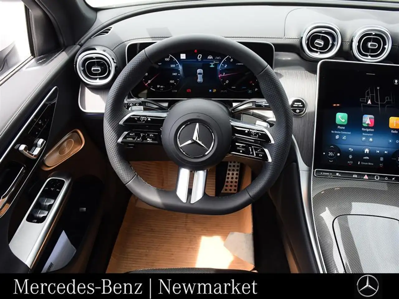 Mercedes-Benz GLC снимка Mercedes-Benz GLC