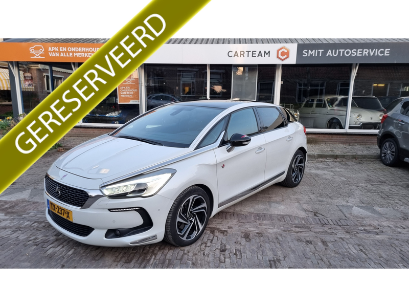 DS Automobiles DS 5 1.6 THP Performance Line Met nieuwe afneembare tre