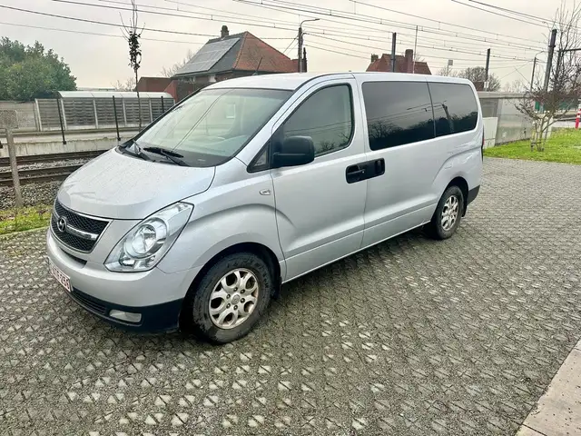 Hyundai H-1 H-1 People 2.5 CRDi Executive