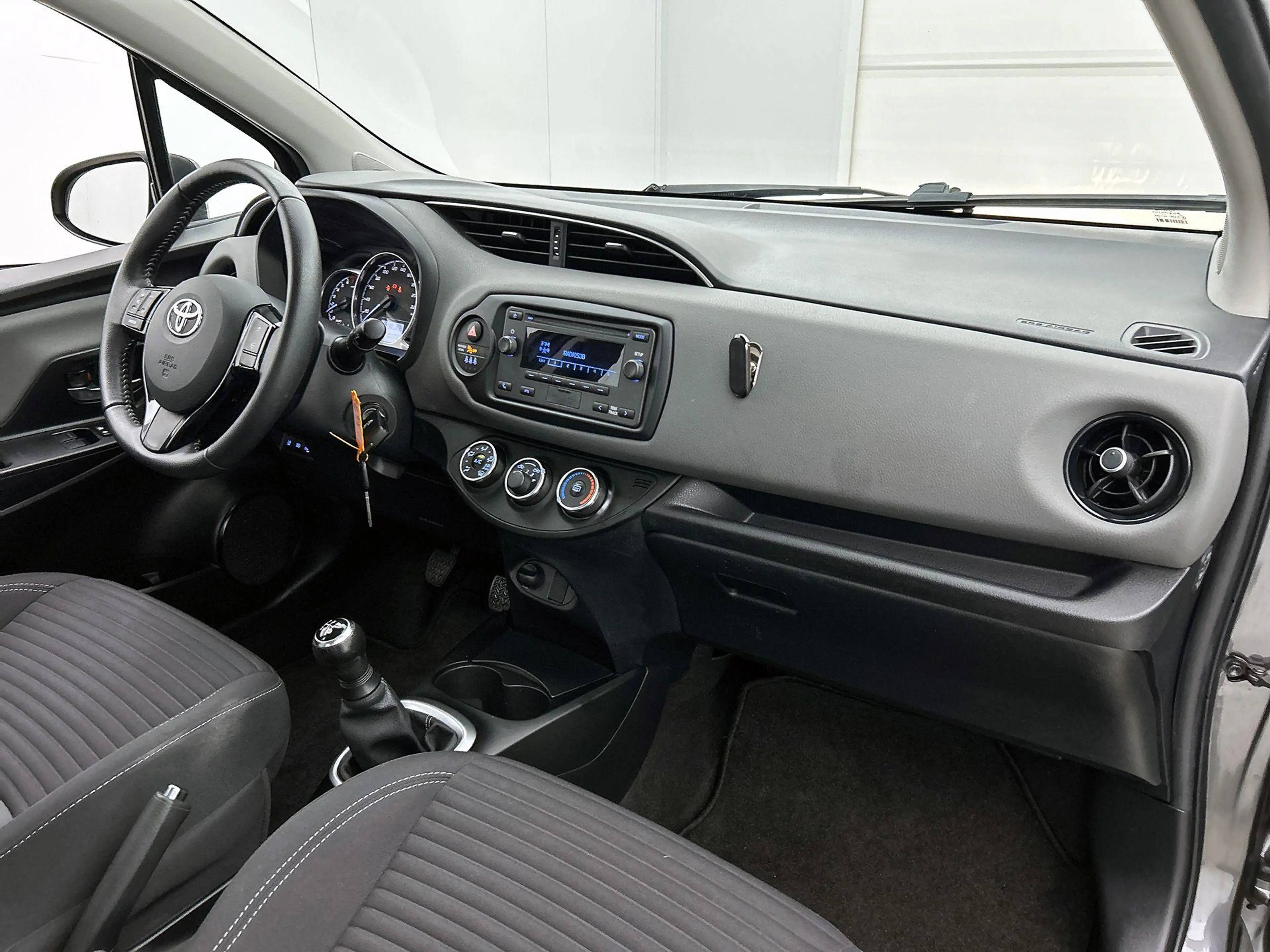 Toyota Yaris 1.0 VVT-i Comfort | Airco | Parkeersensoren | Elek — photo 10